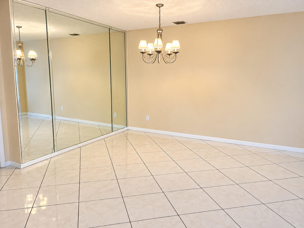 dining room NF dining room NF