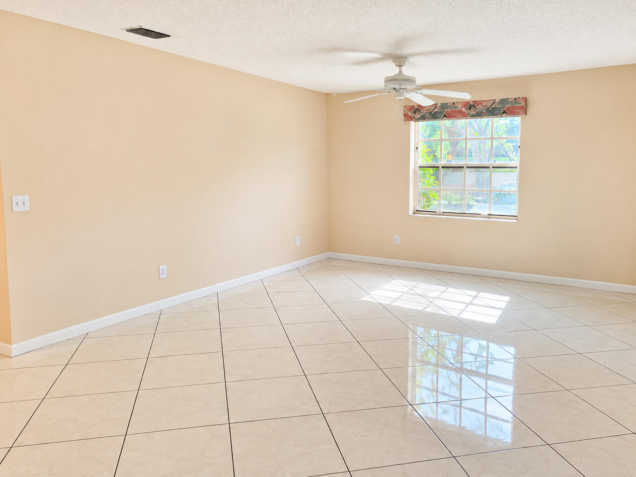 living room NF living room NF