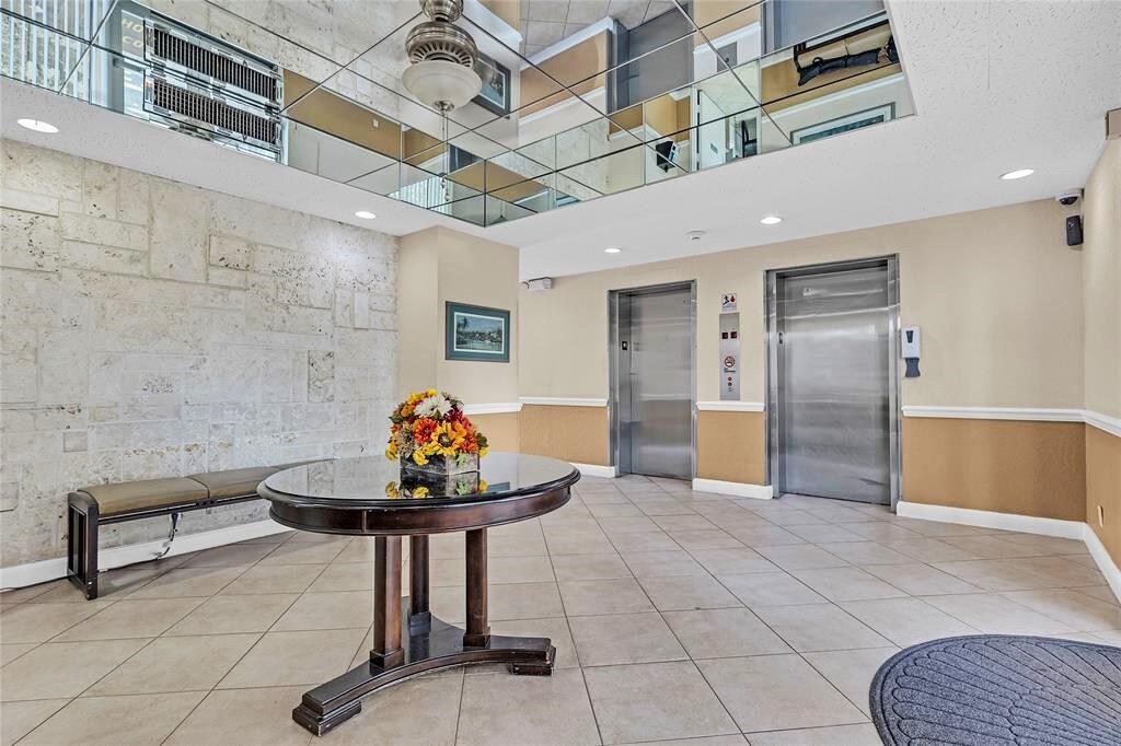 Horizon lobby