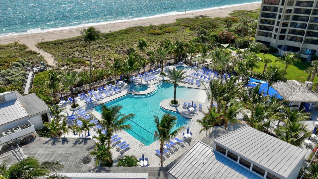 OCEANFRONT POOL..
