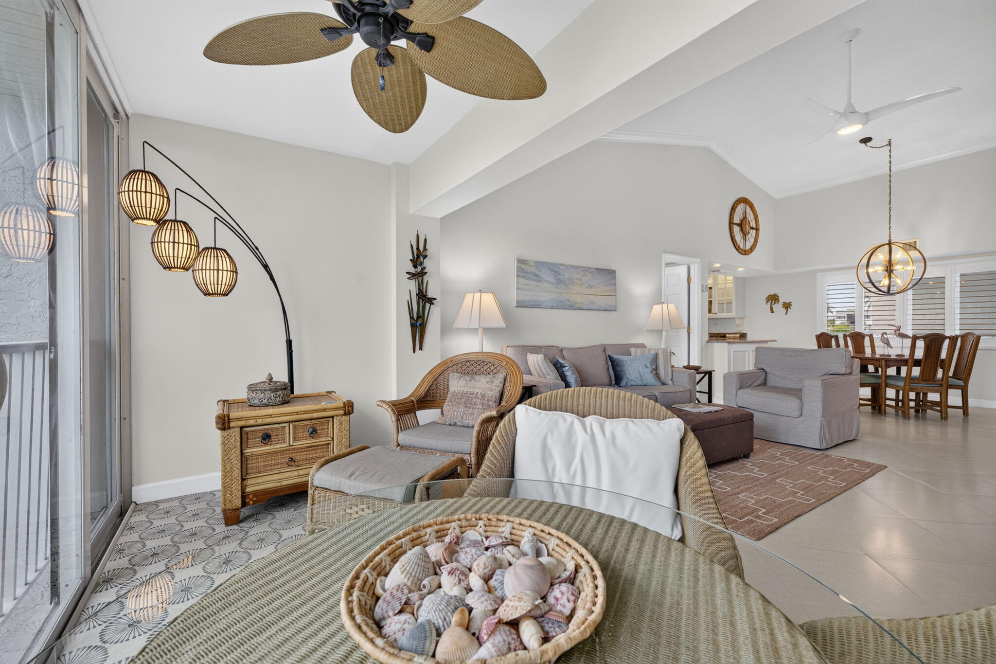 EXTENDED LIVING ROOM...