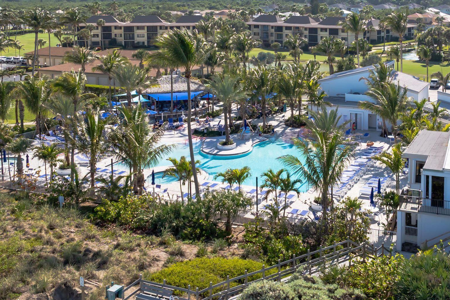 BEAUTIFUL MAIN POOL