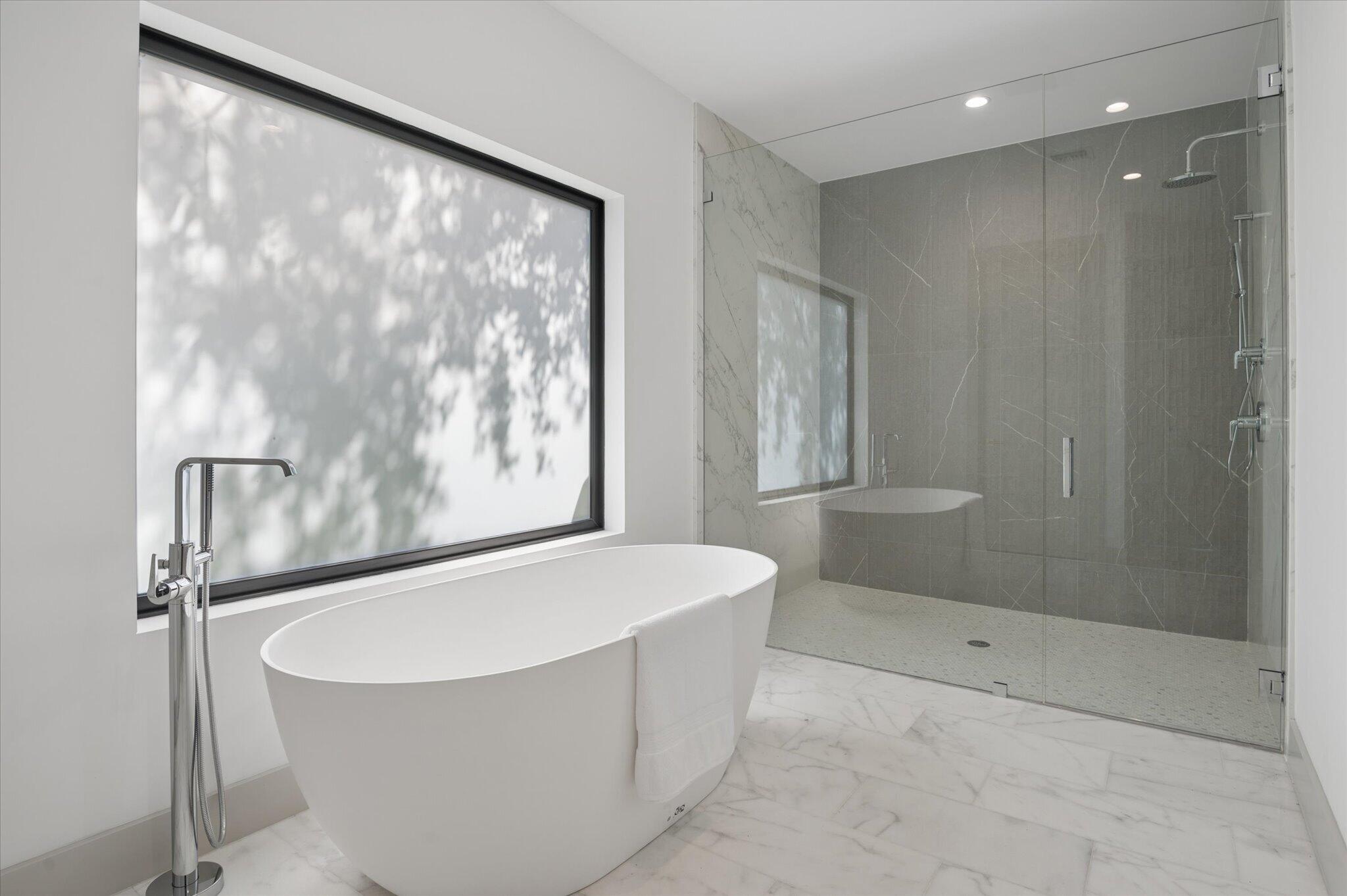 17-Bertanzetti-3111 NE 55th St-17