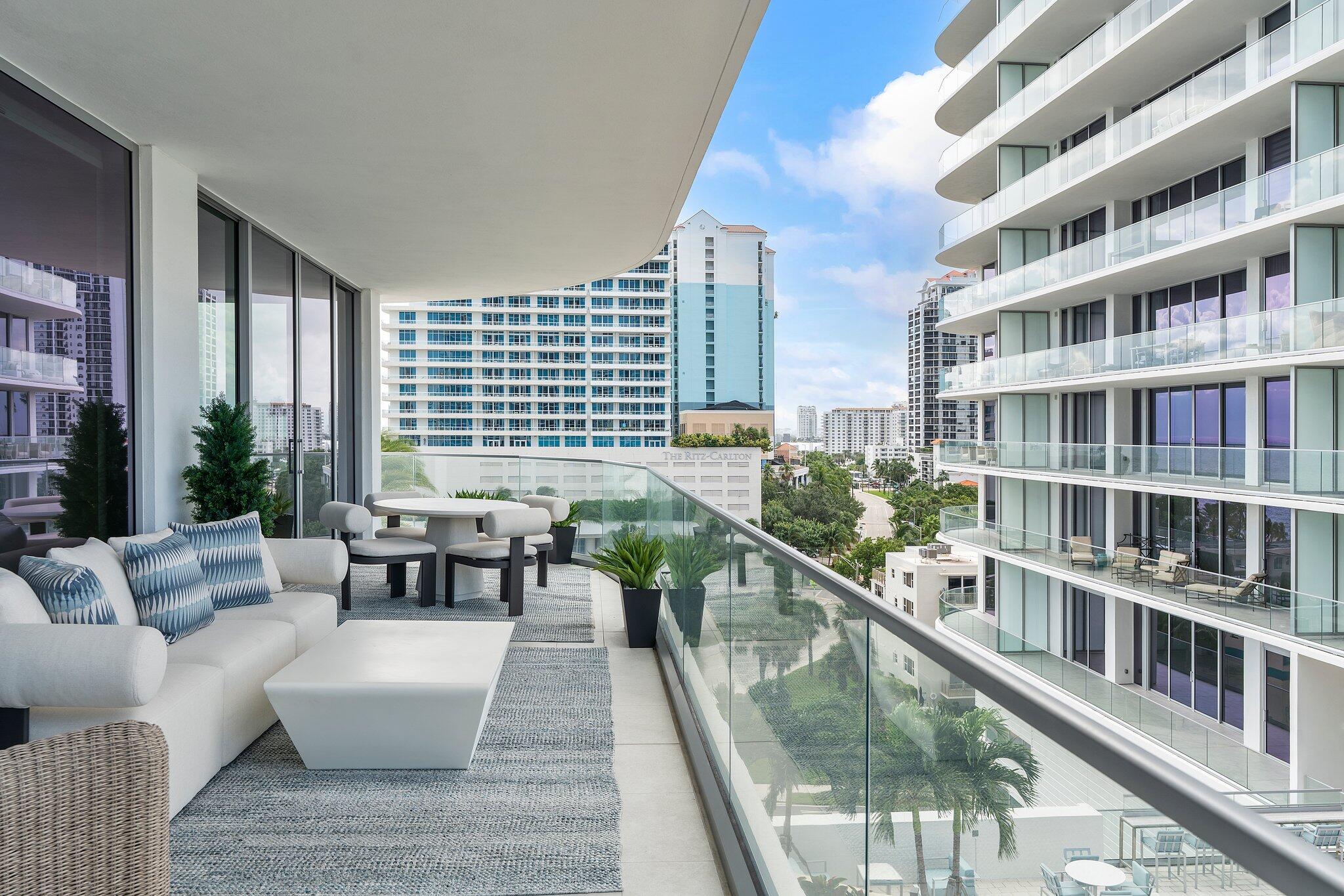 151 N Seabreeze Blvd 602_052