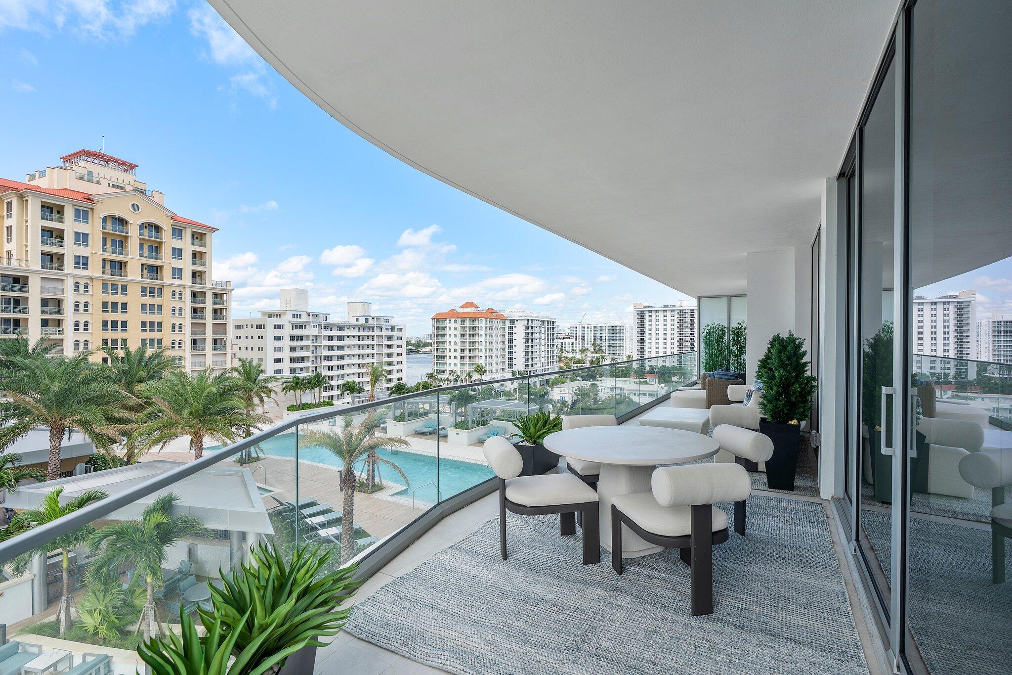 151 N Seabreeze Blvd 602_036