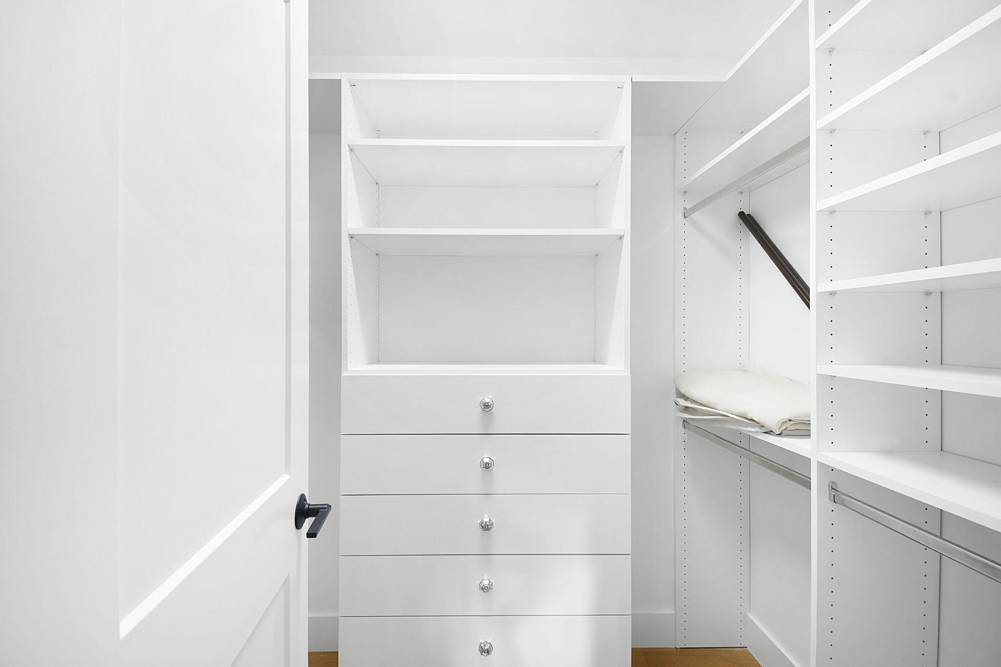 WalkinCloset
