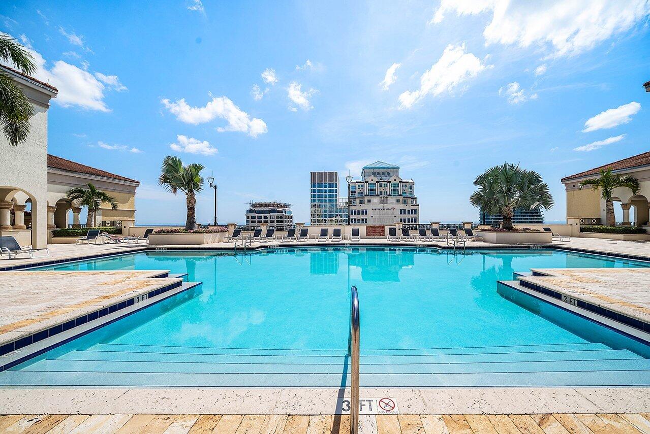 Heated Swimmin Pool Heated Swimmin Pool