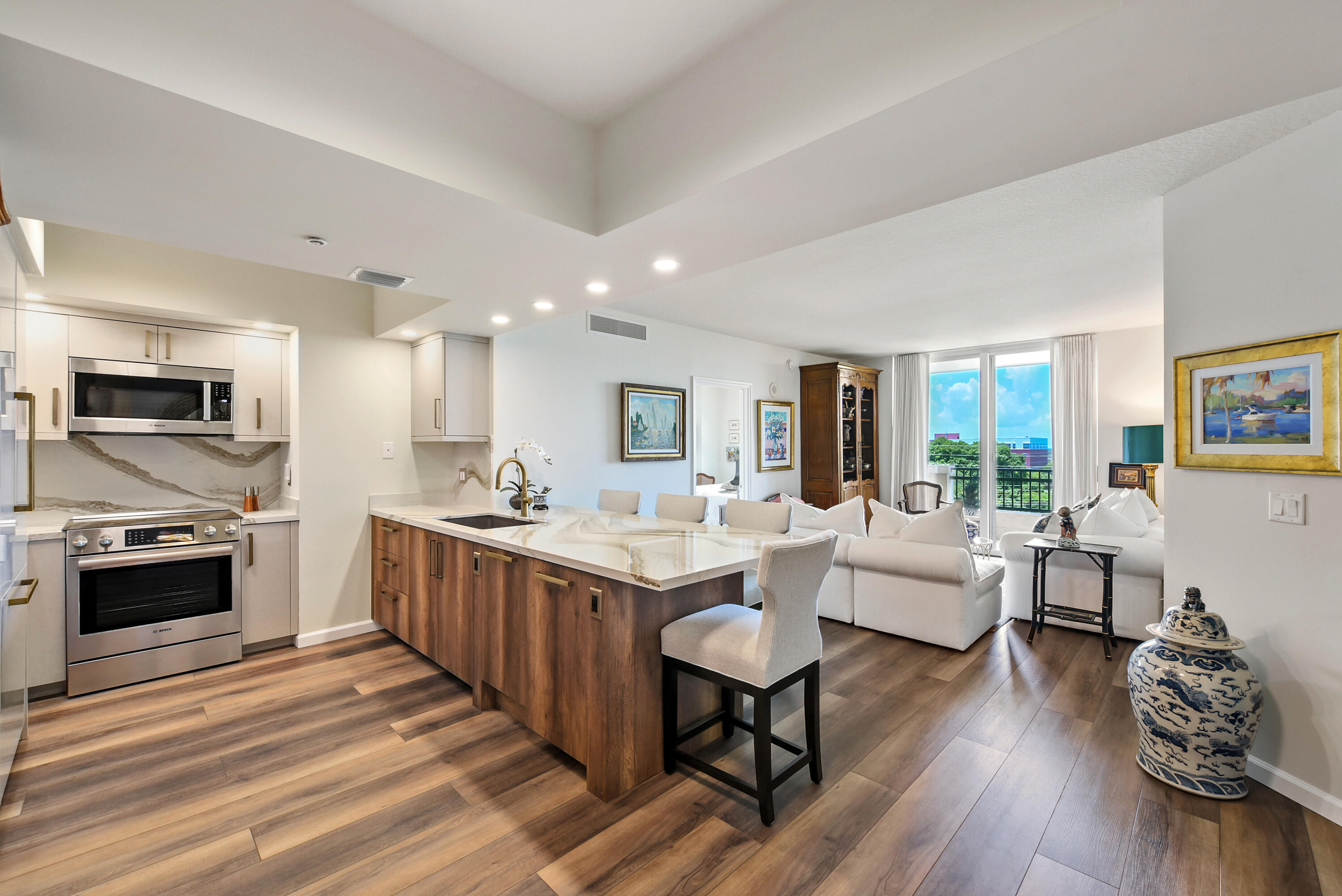 Kitchen/Living Room