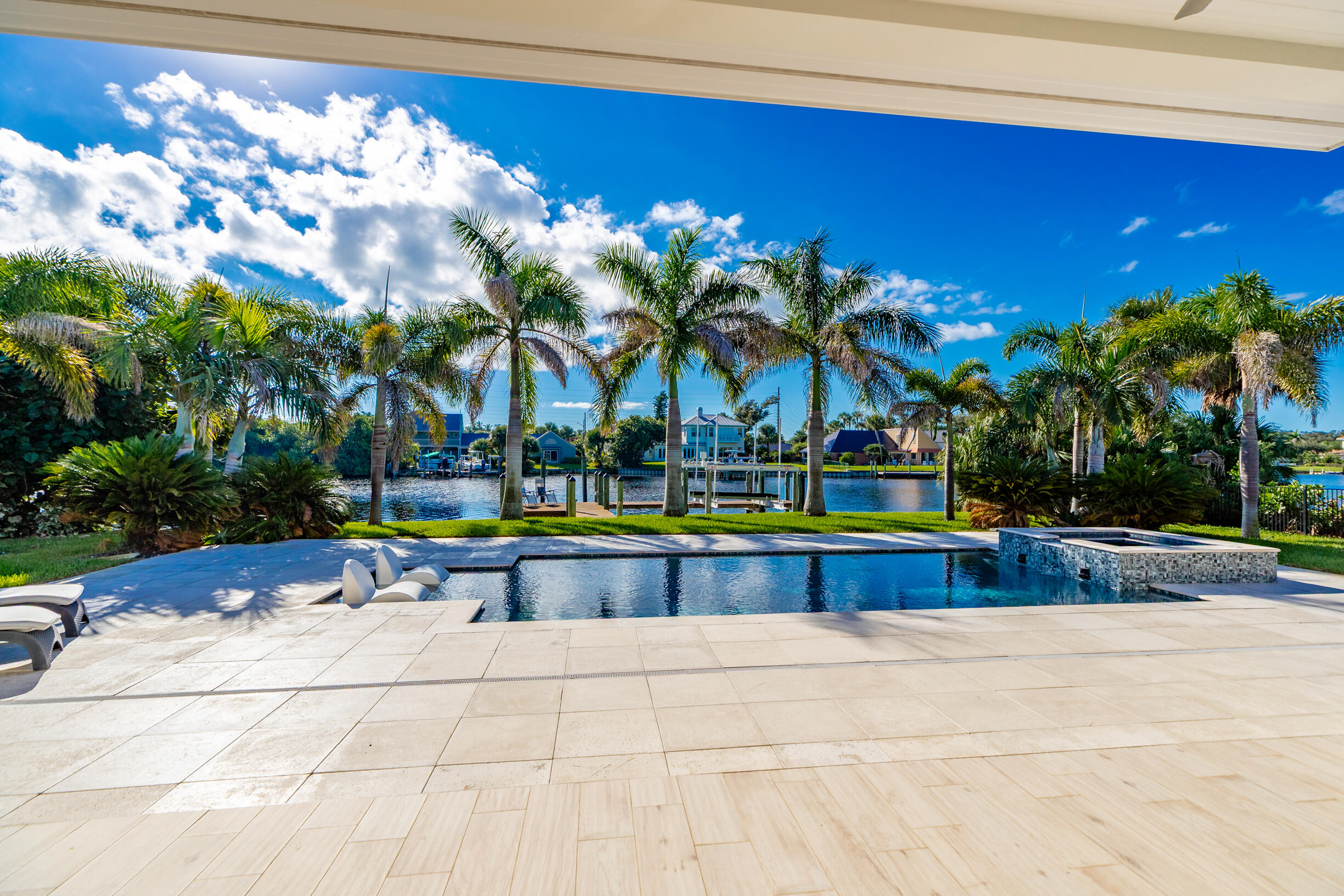 Pool & Spa