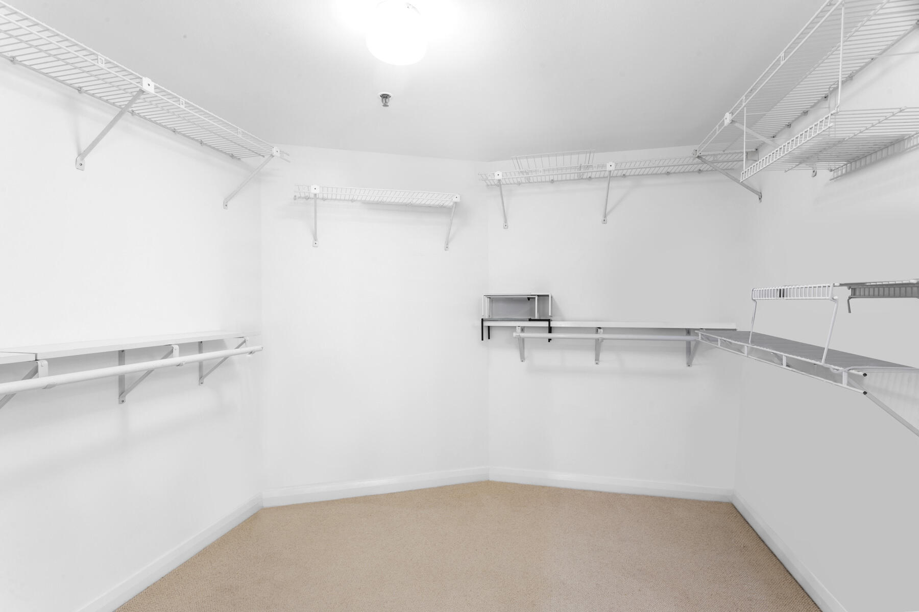 Walk in closet