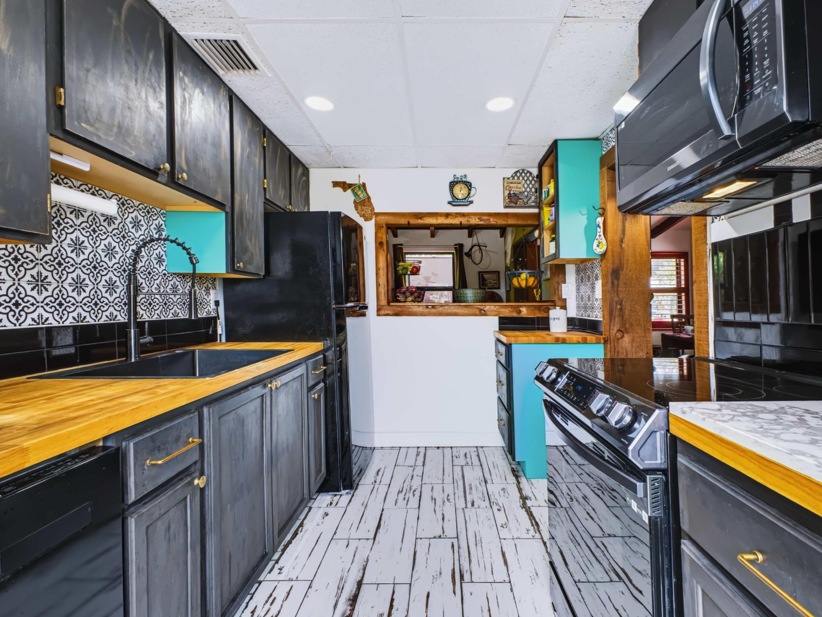 Kitchen 4 Kitchen 4