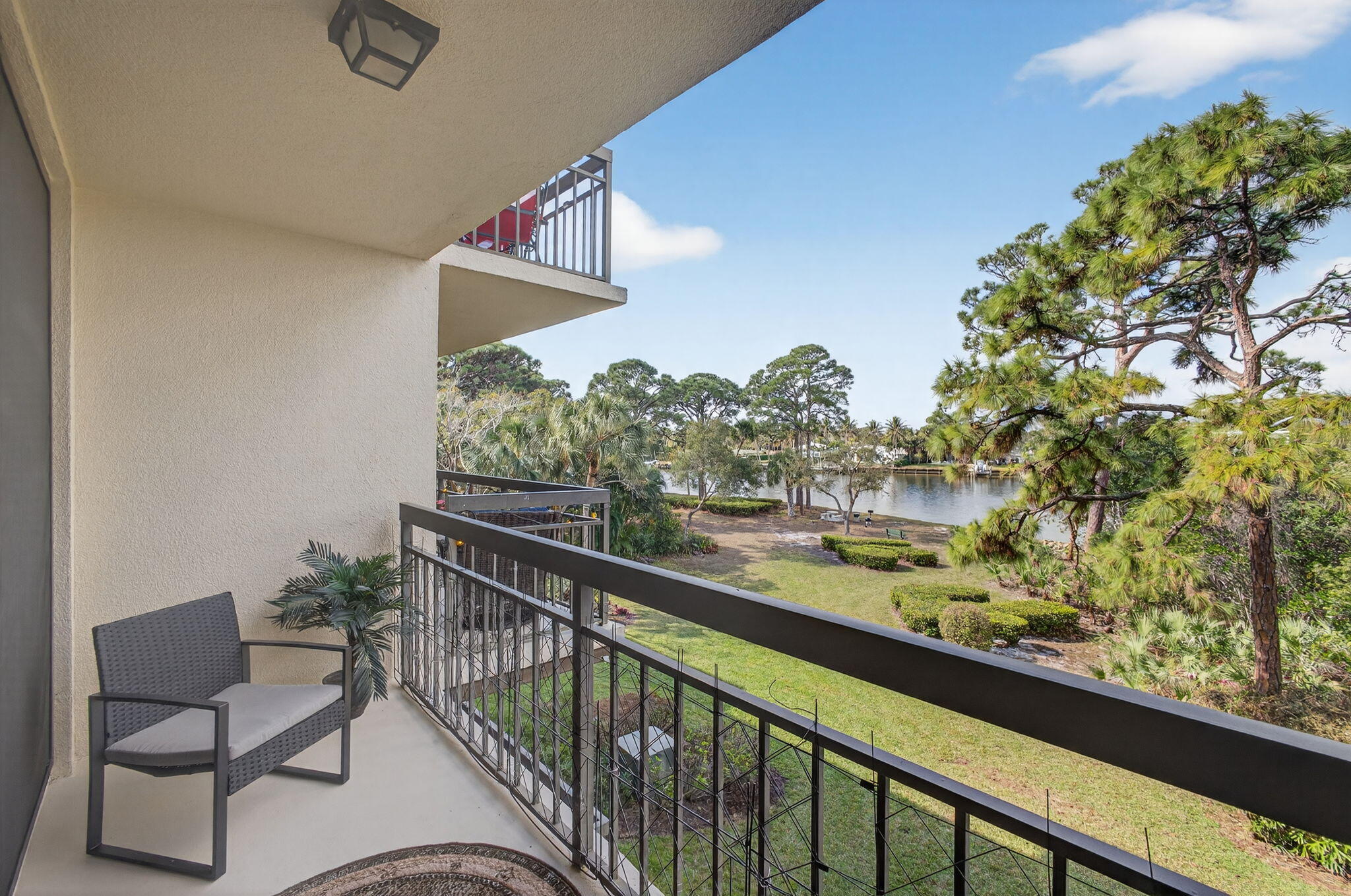 BALCONY OFF OF MASTER BD