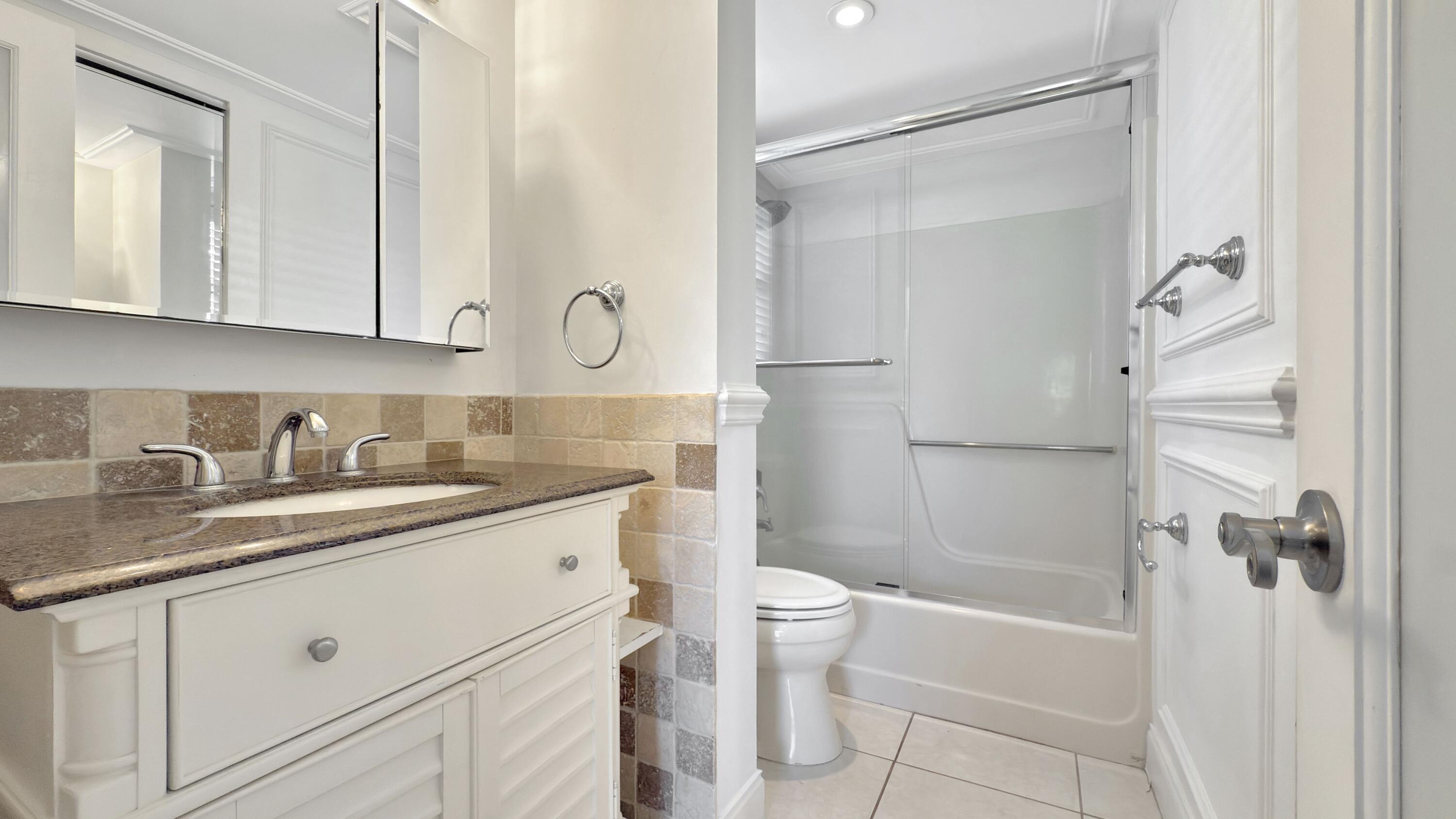 Master Bath 1C