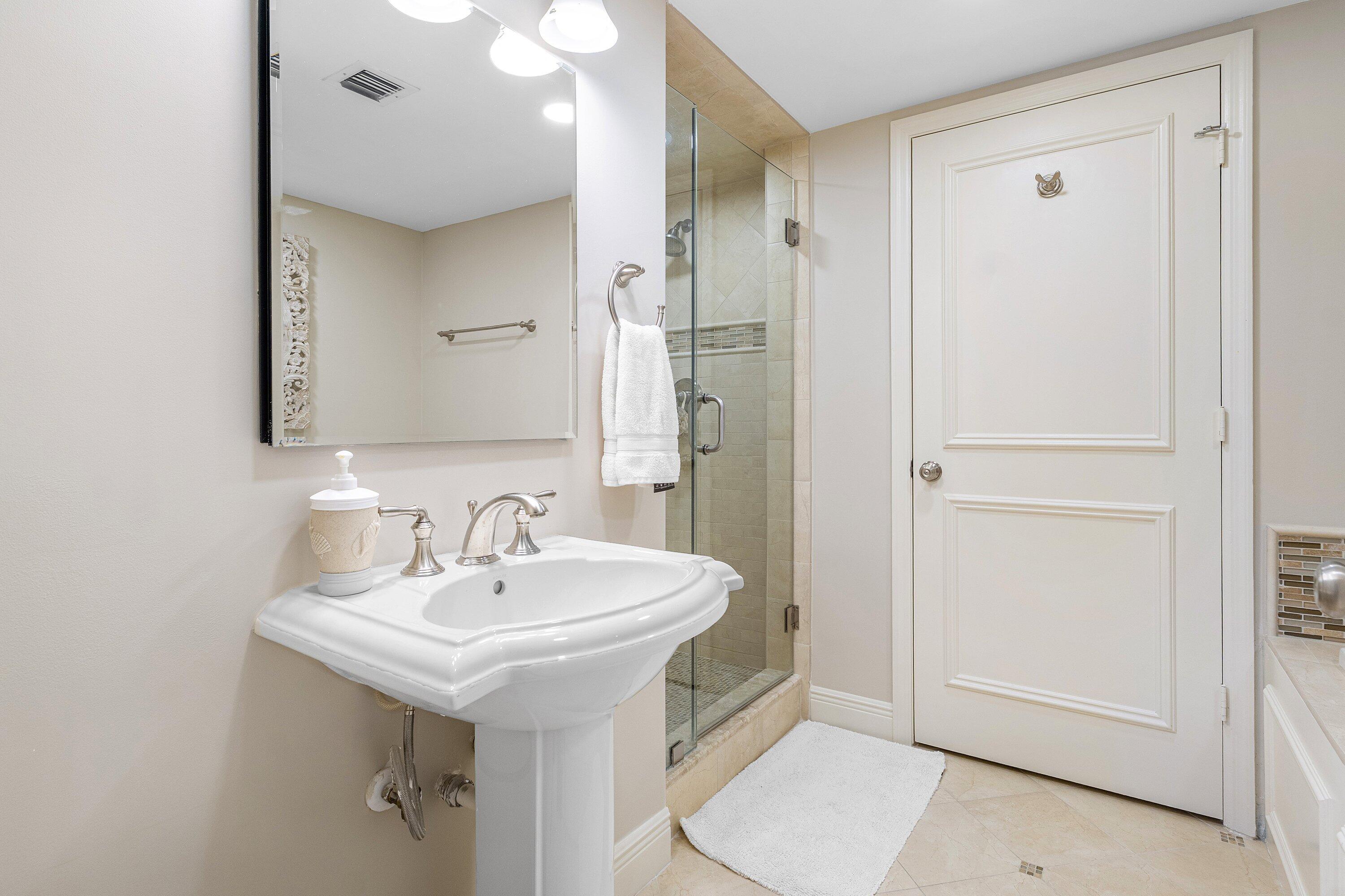025-100Southeast5thAvenue-BocaRaton-FL-3