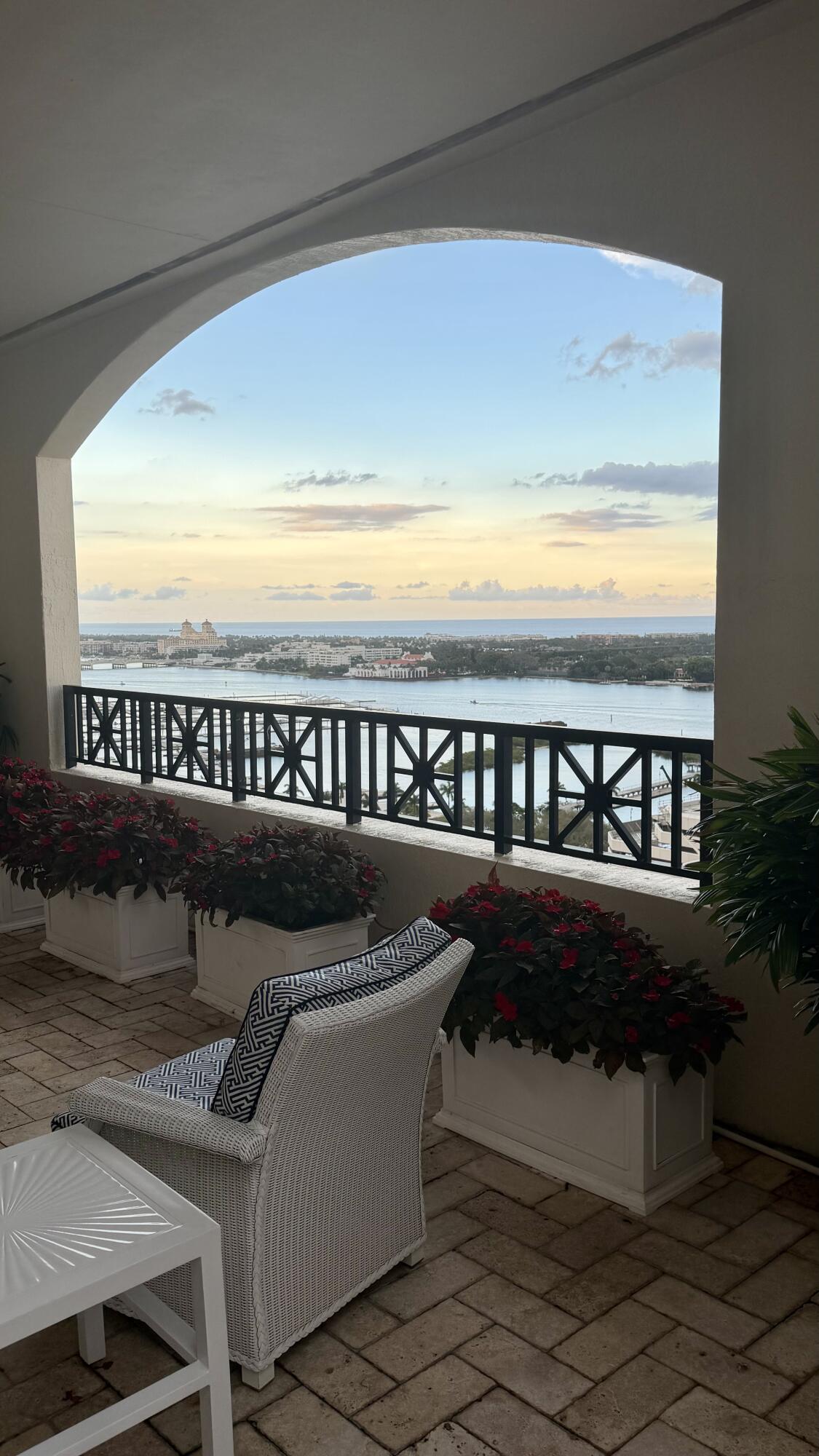 Rooftop Lounge