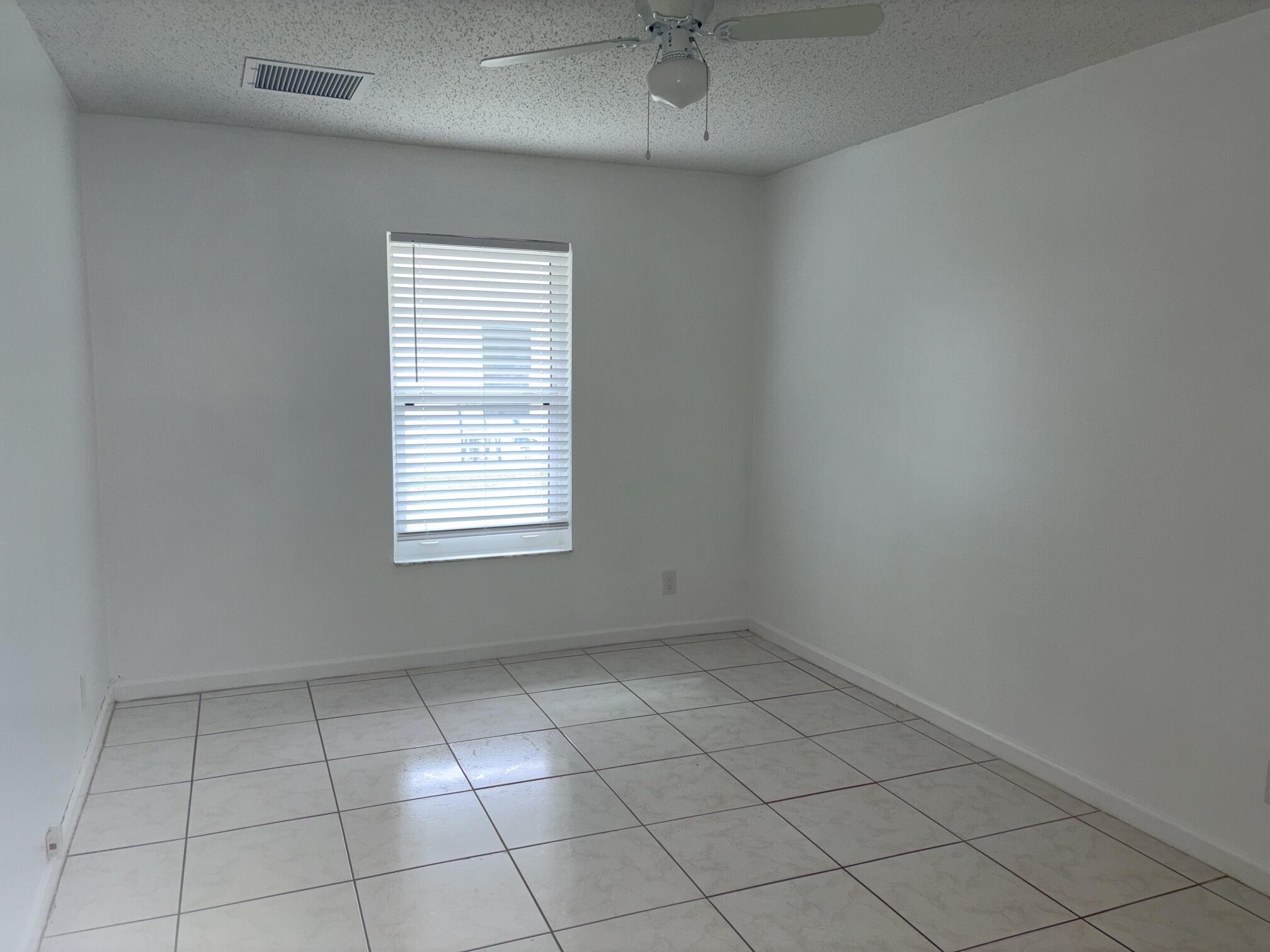FRONT BEDROOM