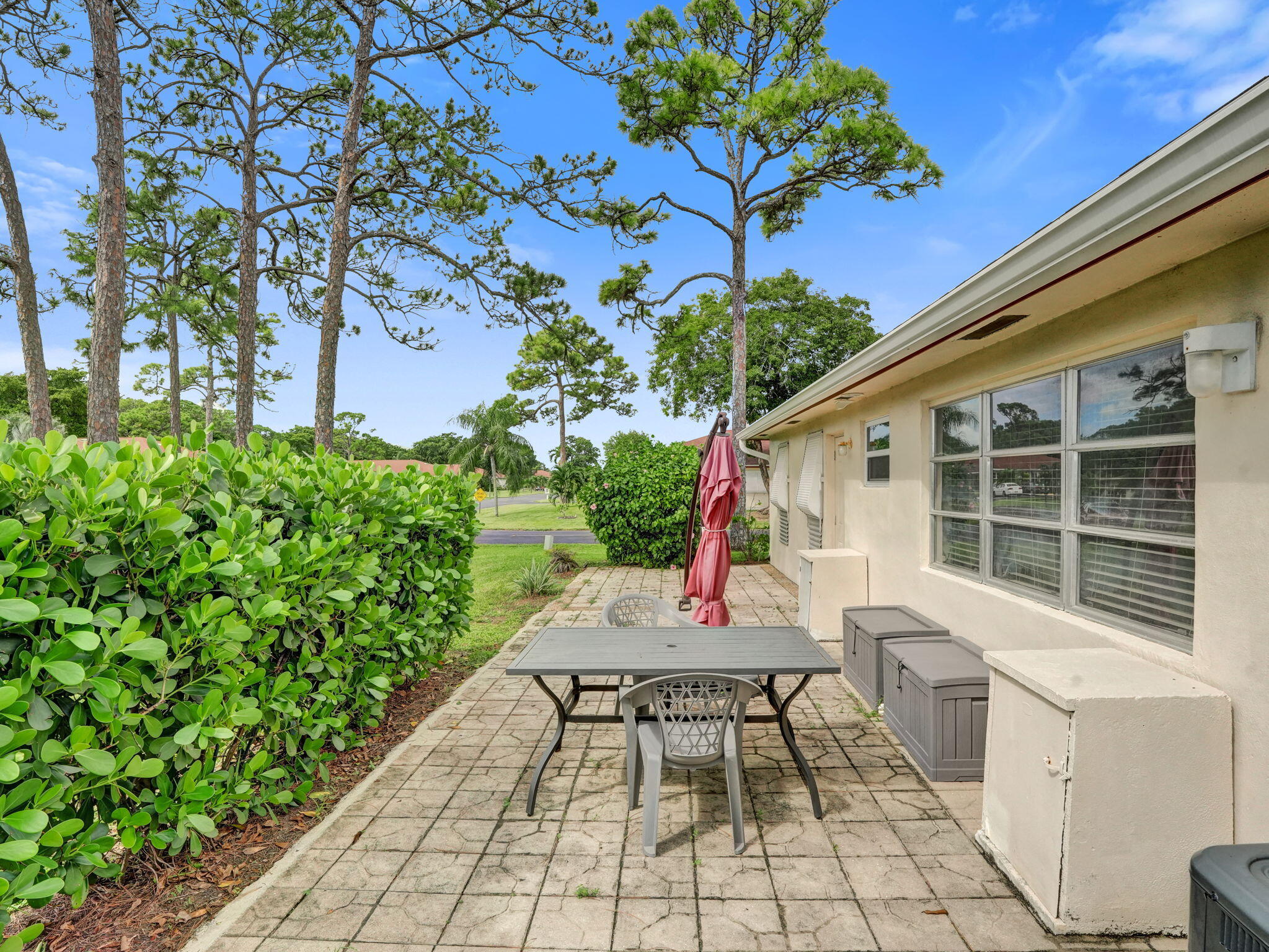 BACKYARD PAVER PATIO