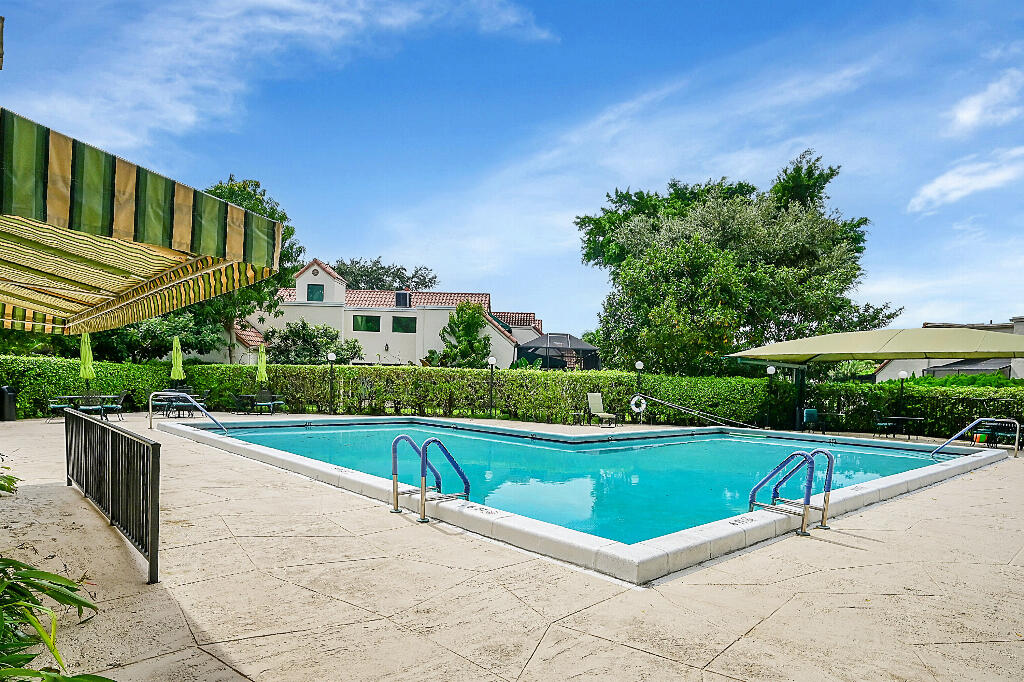 6130 Via Tierra Drive, Boca Raton