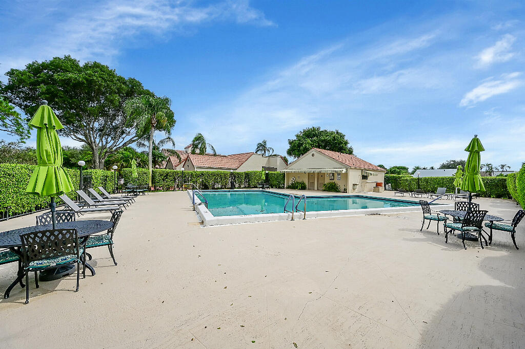 6130 Via Tierra Drive, Boca Raton