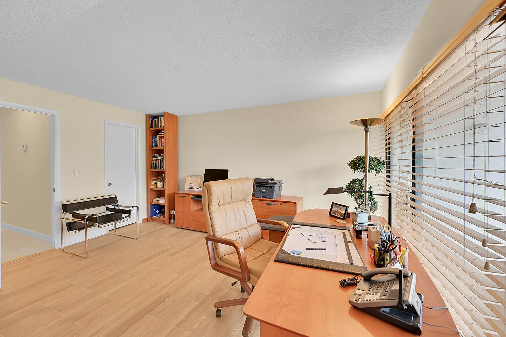 6130 Via Tierra Drive, Boca Raton