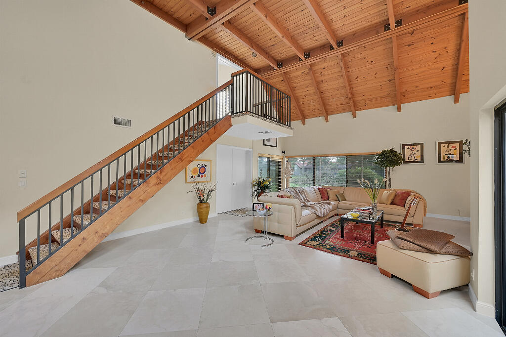 6130 Via Tierra Drive, Boca Raton