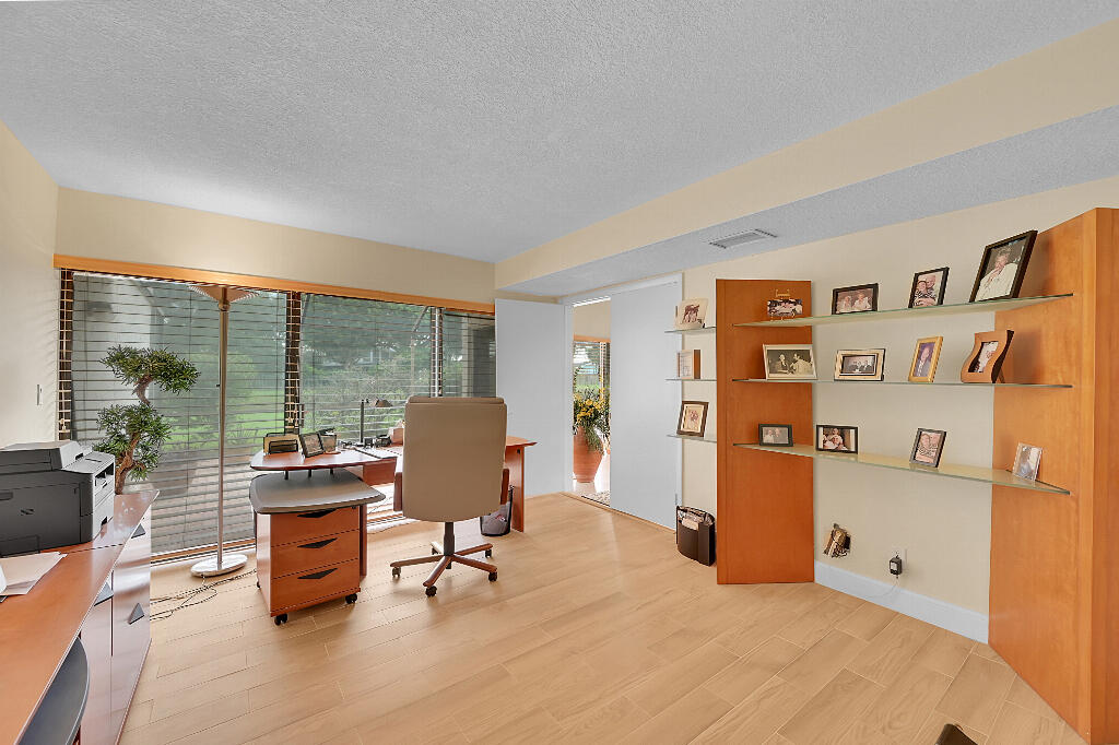 6130 Via Tierra Drive, Boca Raton