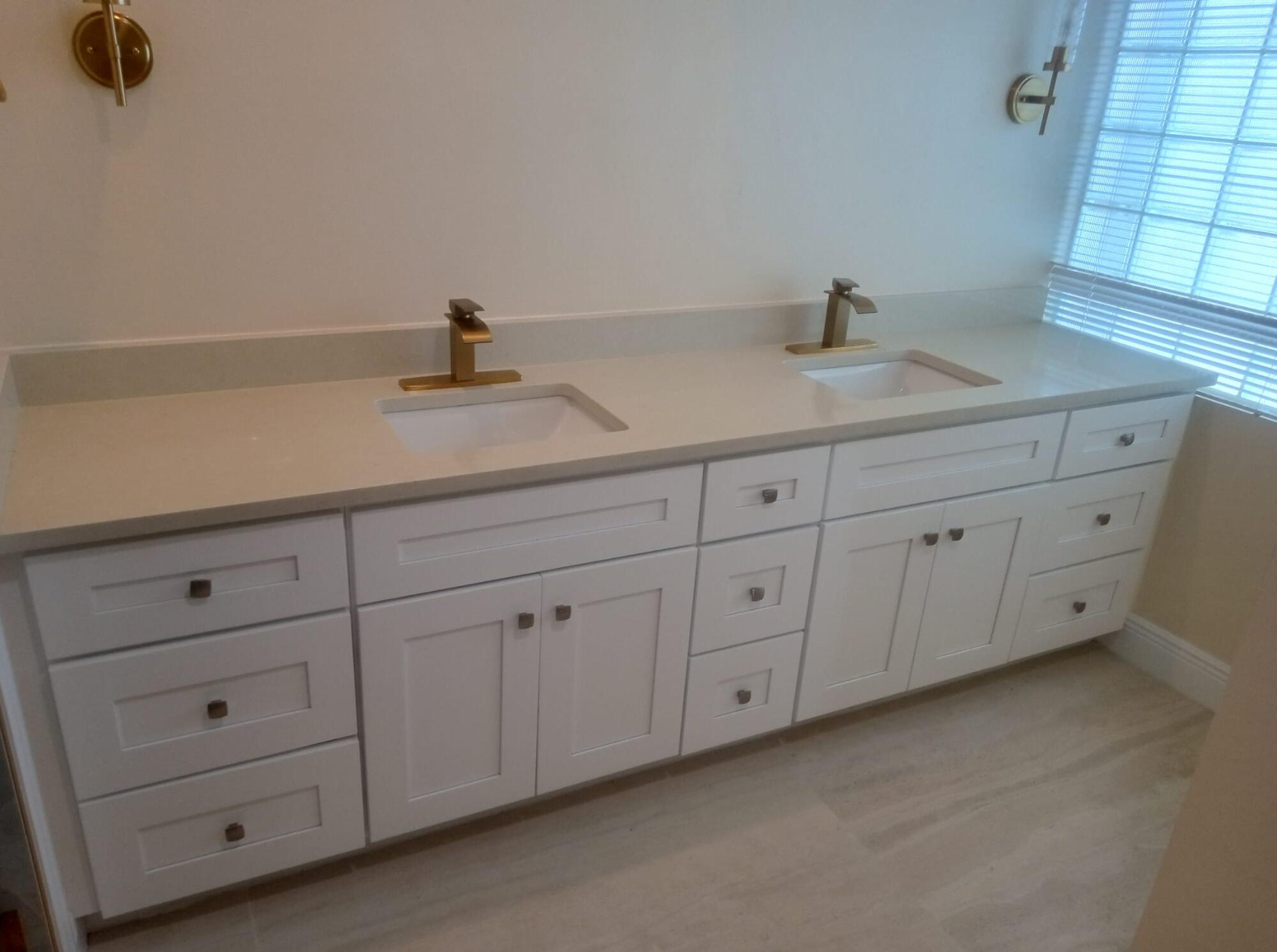 Master bedrm cabinet B