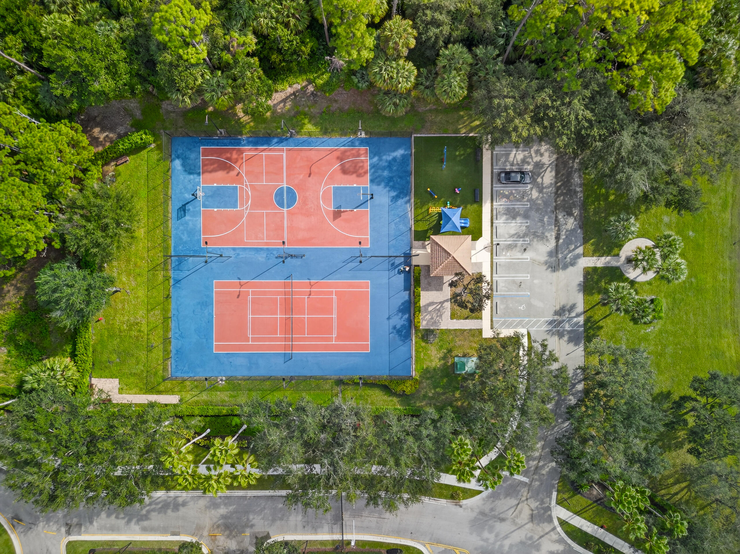 Full Tennis & Basketball