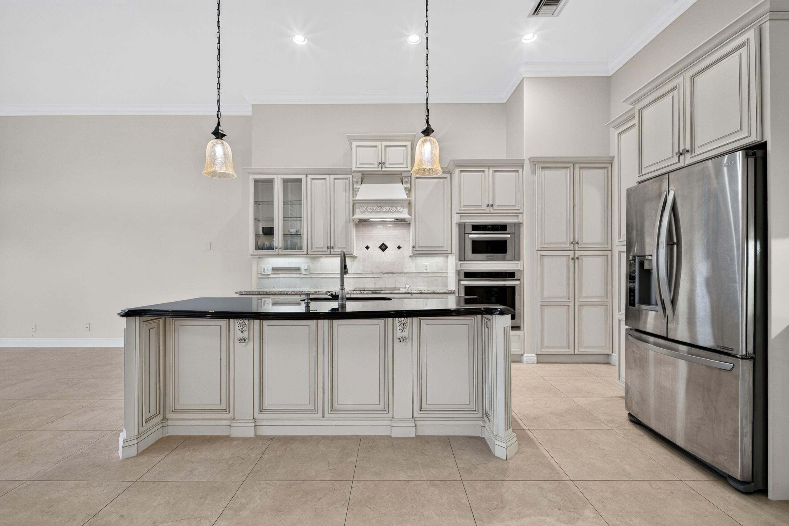 Open Kitchen