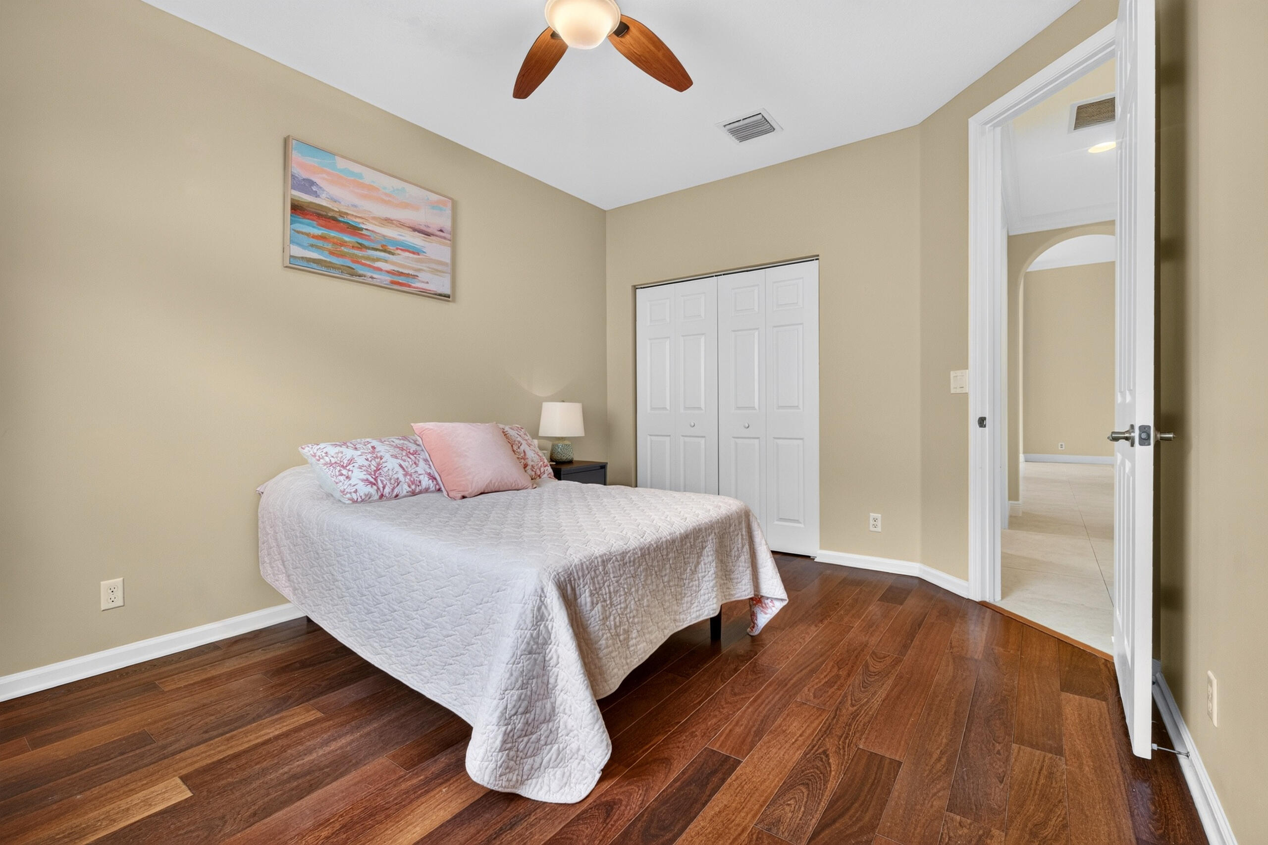 Guest Bedroom 2- Wing 2