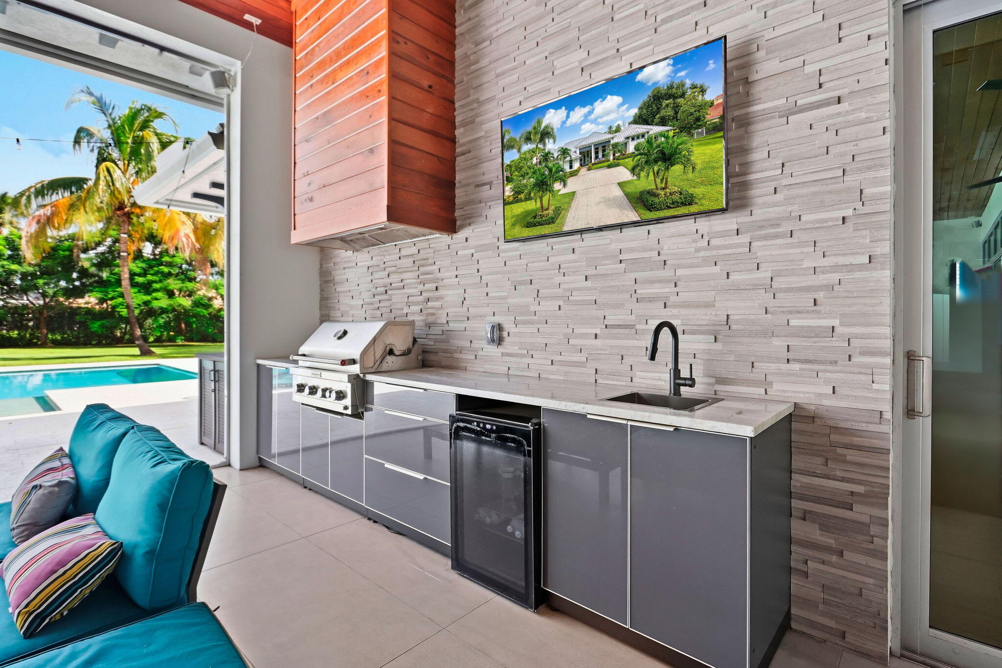 Summer Kitchen