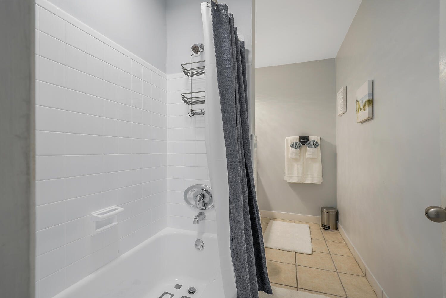 416 Lighthouse Drive North-large-016-027