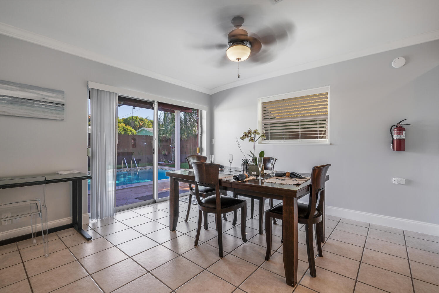 416 Lighthouse Drive North-large-009-012