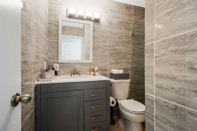 416 Lighthouse Drive North-small-021-020