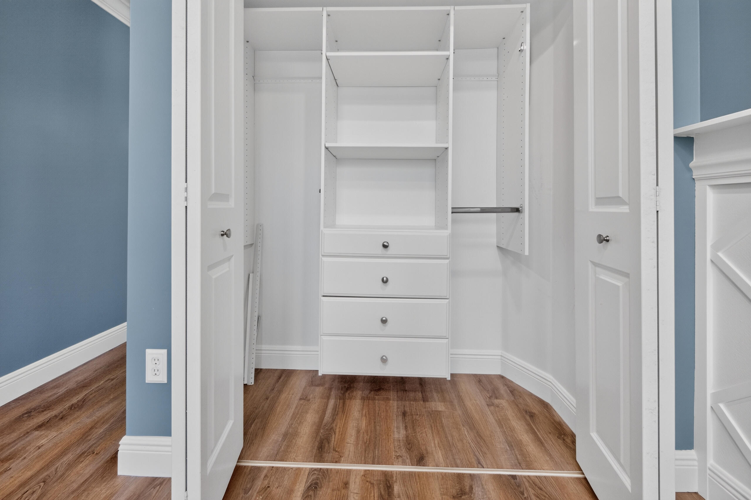 guest bedroom built-in closet