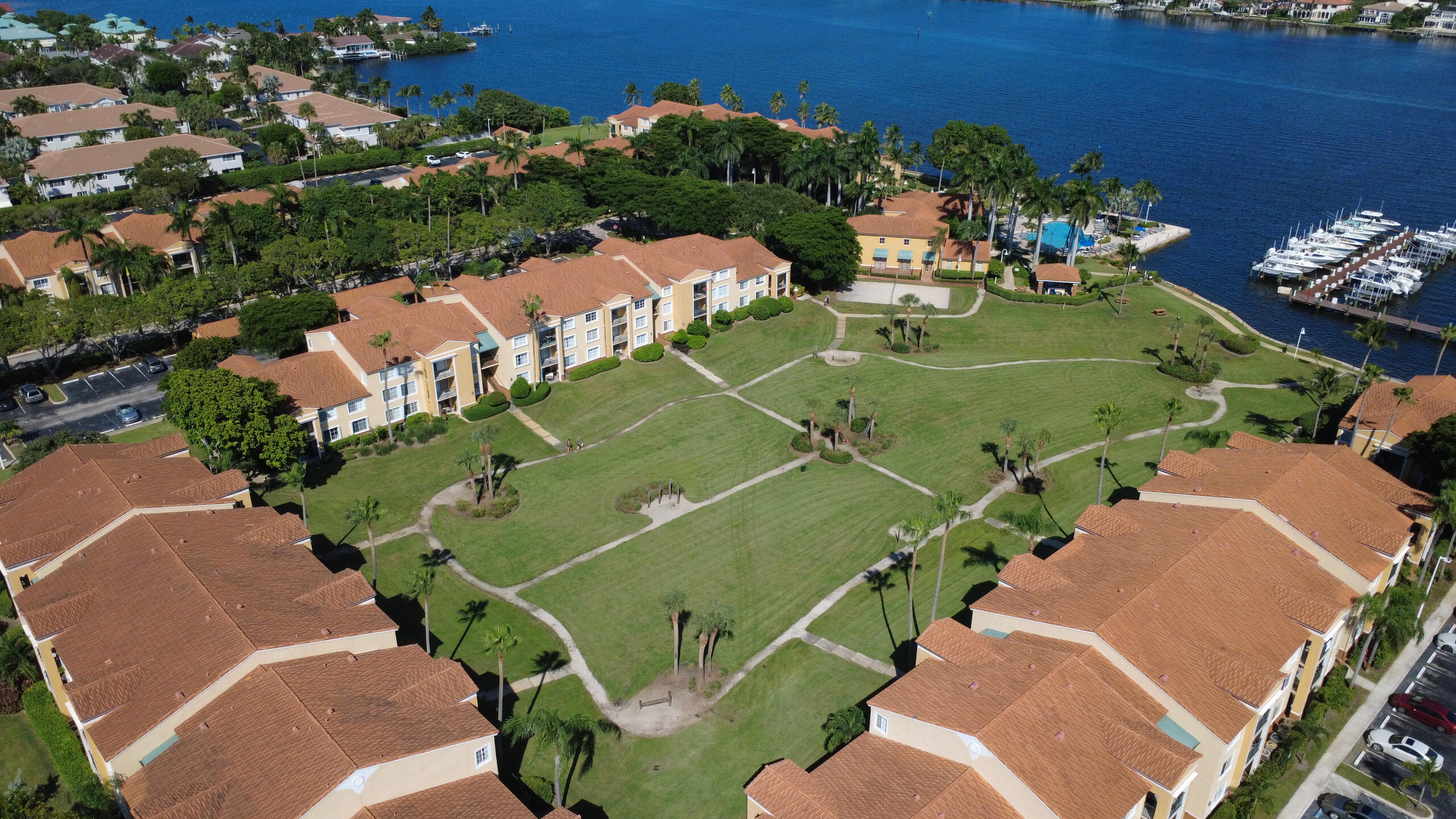 23 acres of tropical setting