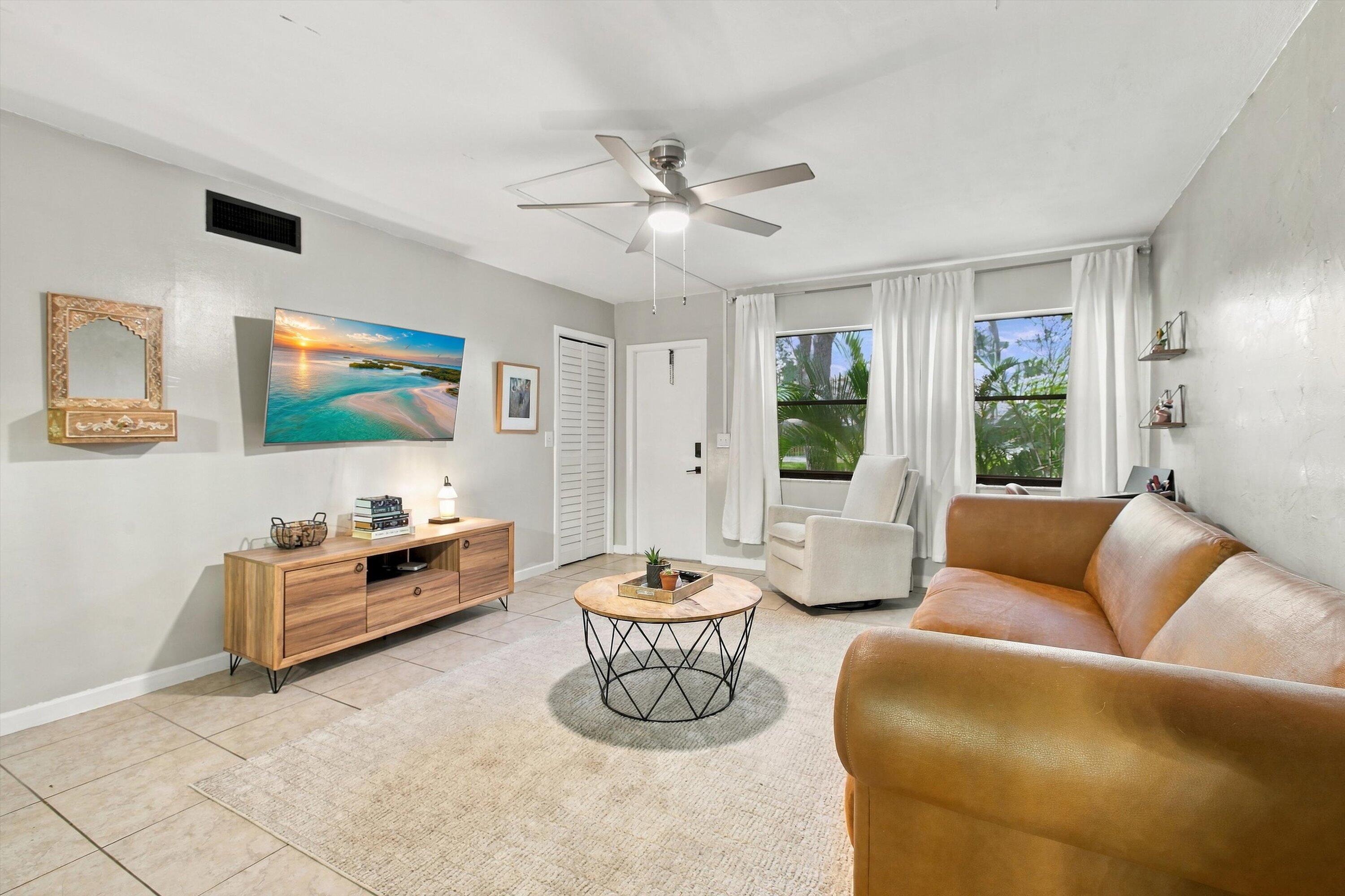 14-Living Area