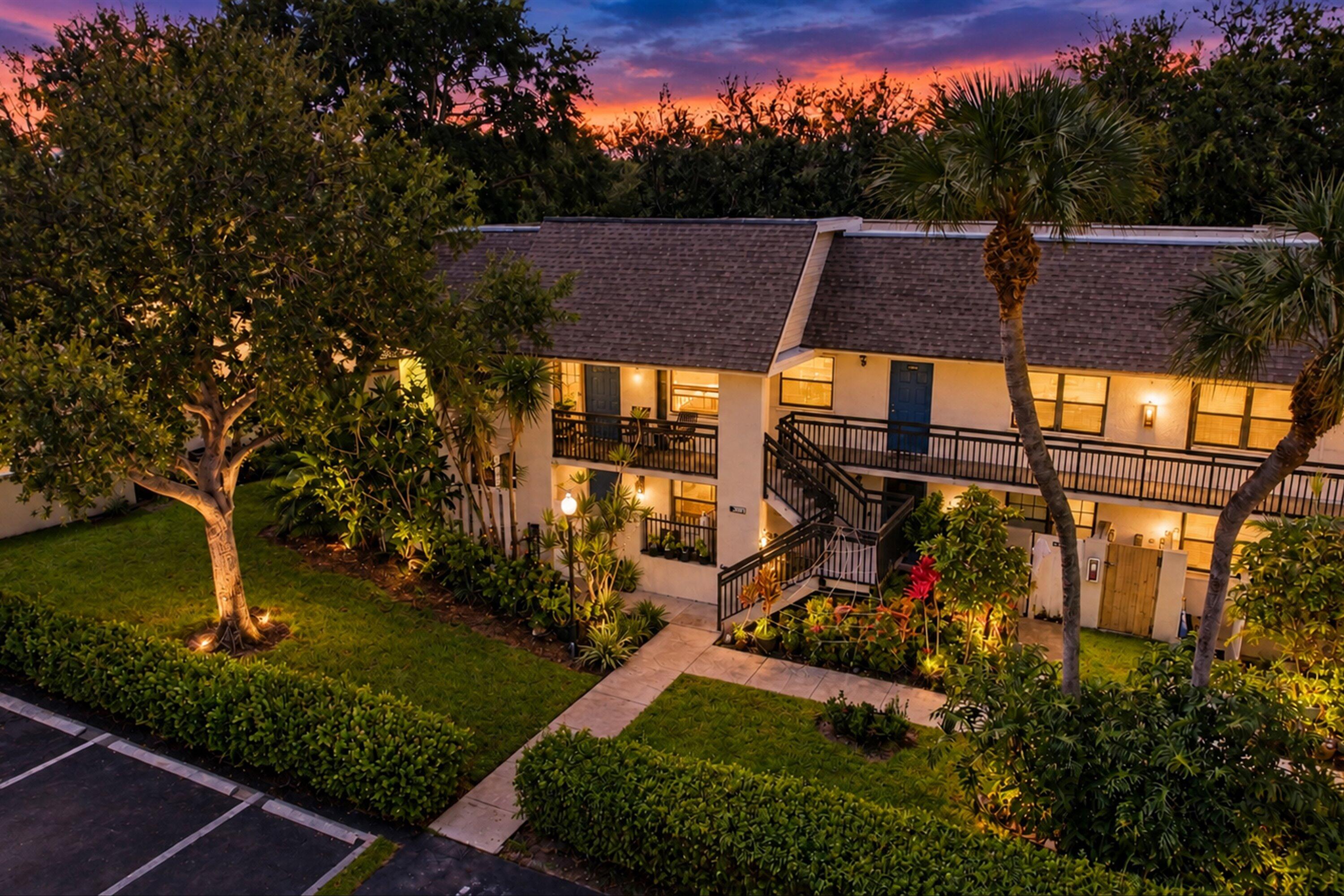 26-Twilight Photo_Front