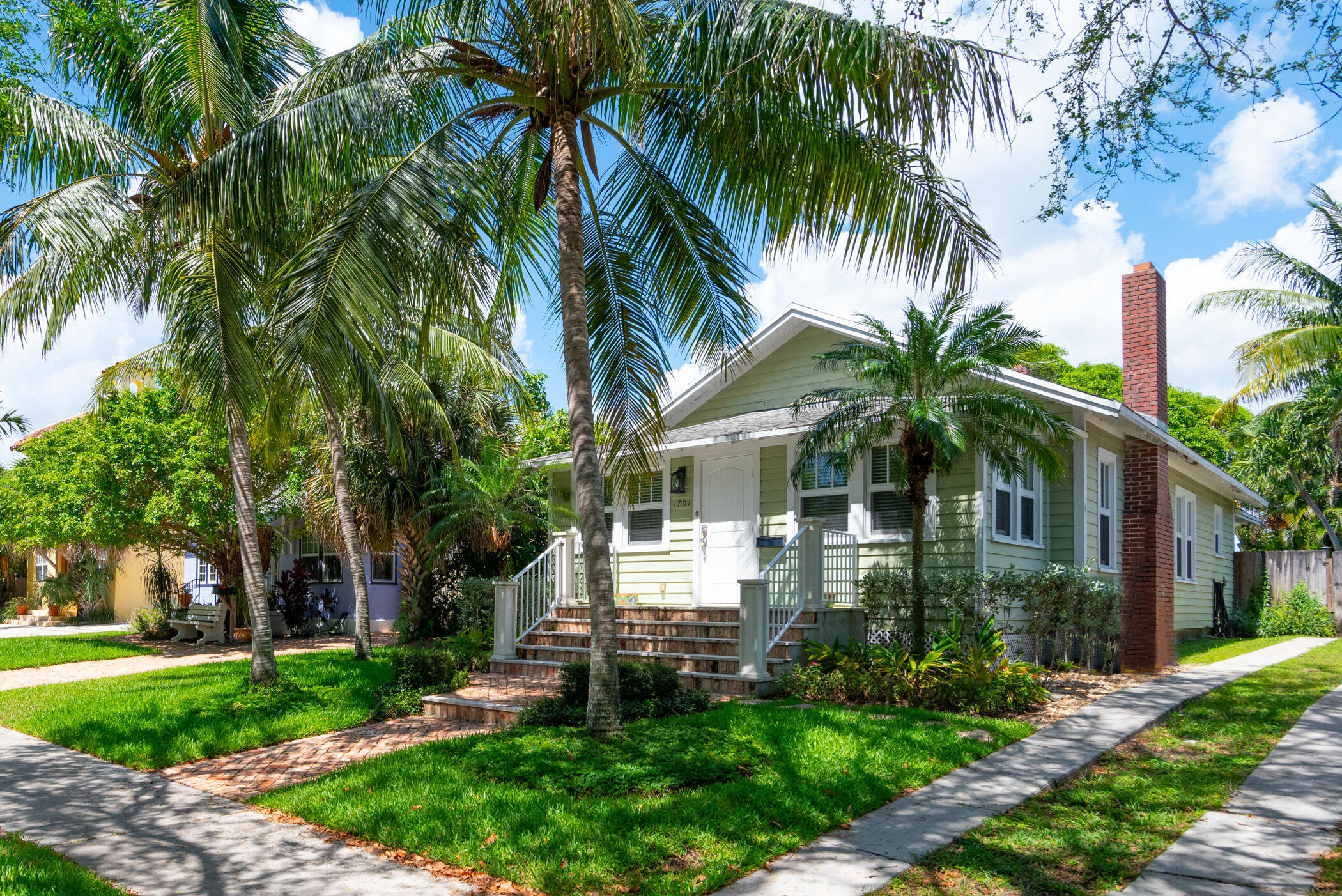 Clark -701 Florida Ave,-003
