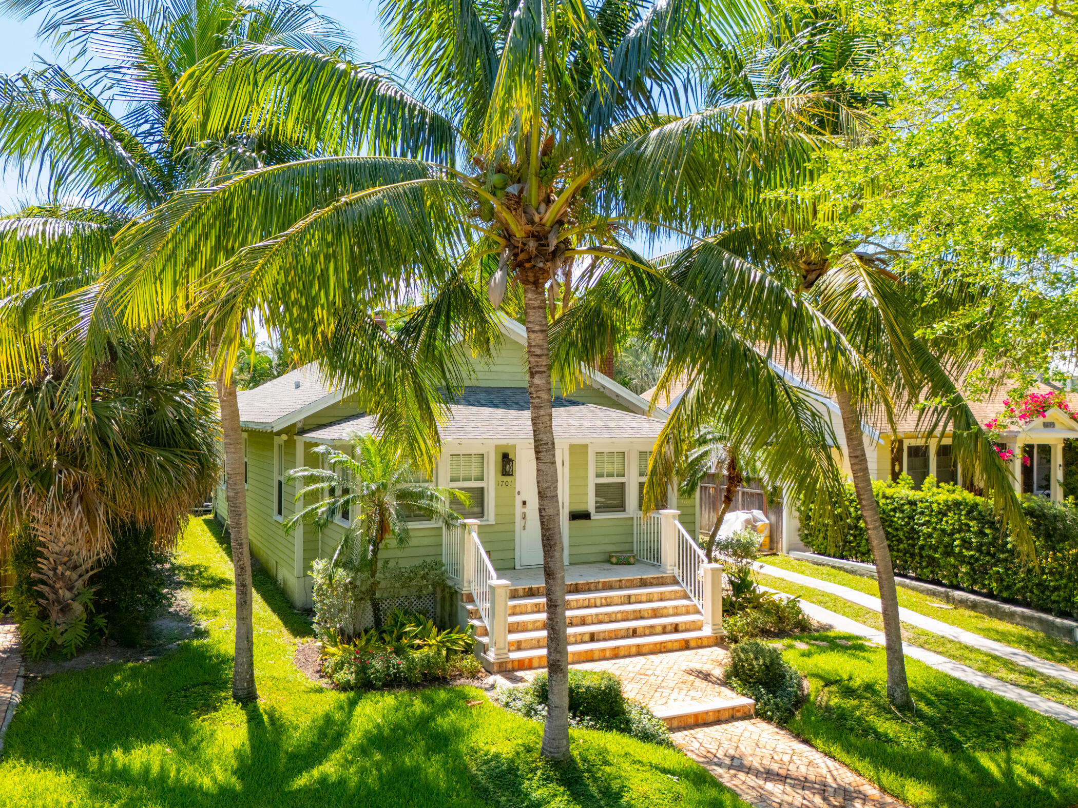 Clark -701 Florida Ave,-034