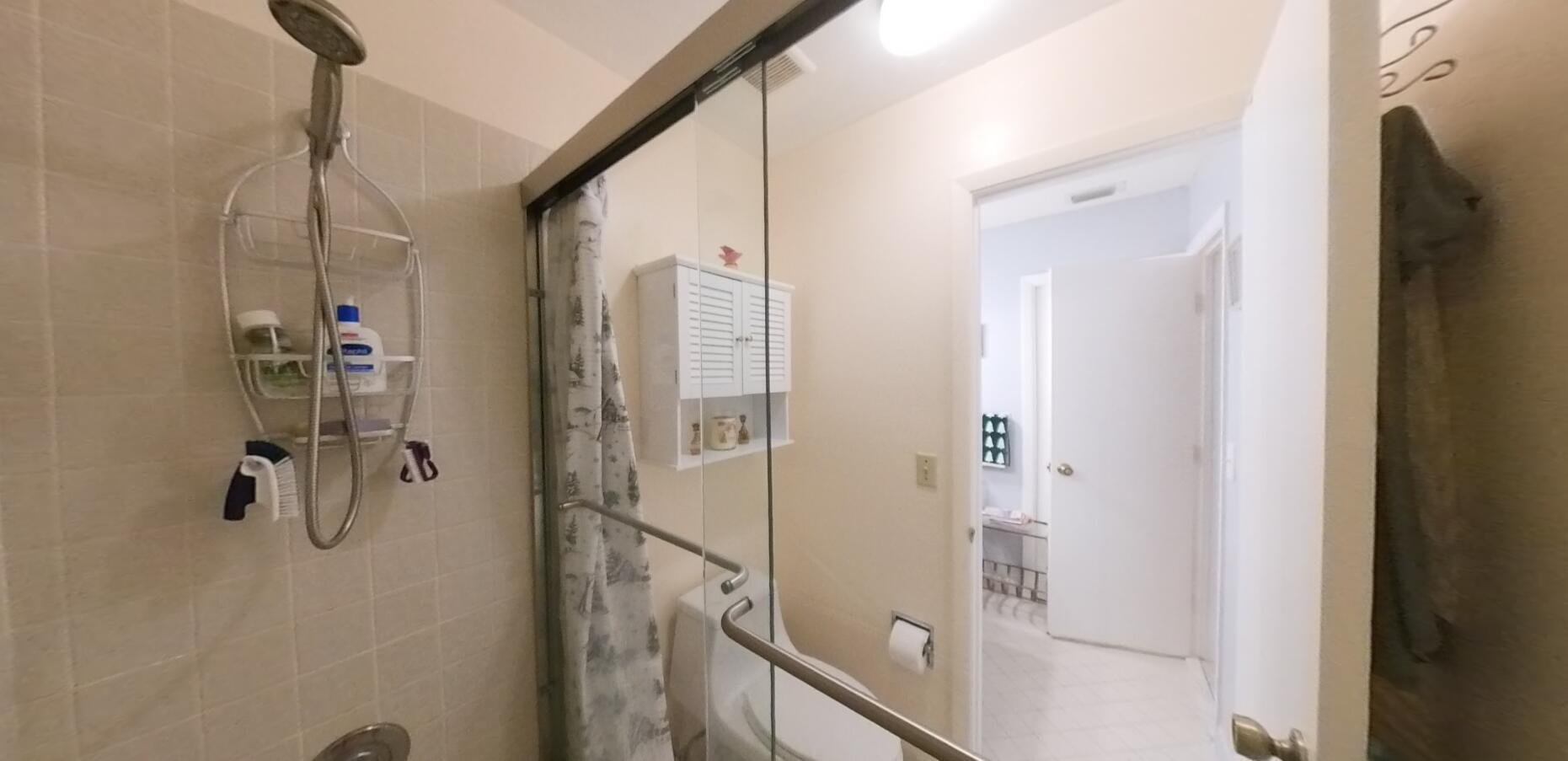2nd Bathroom