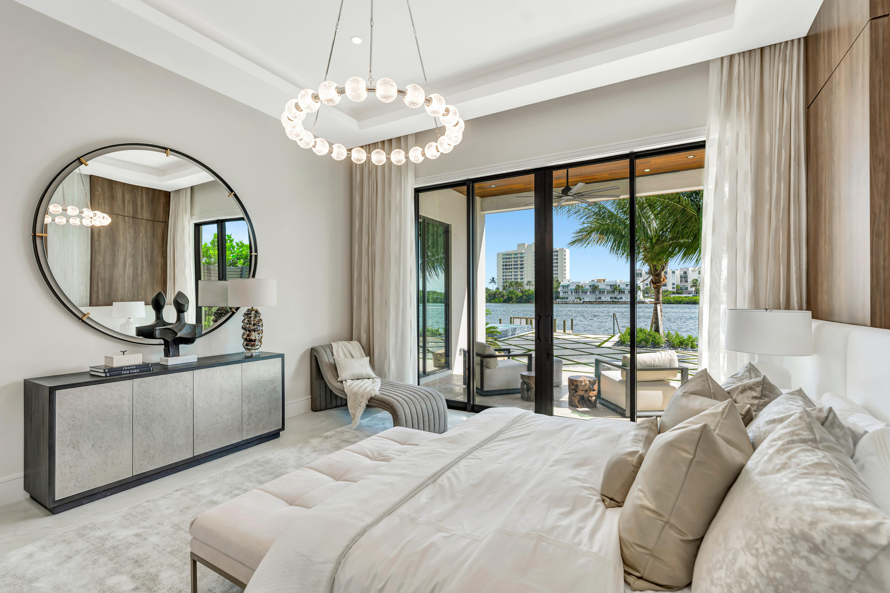 1st floor master suite