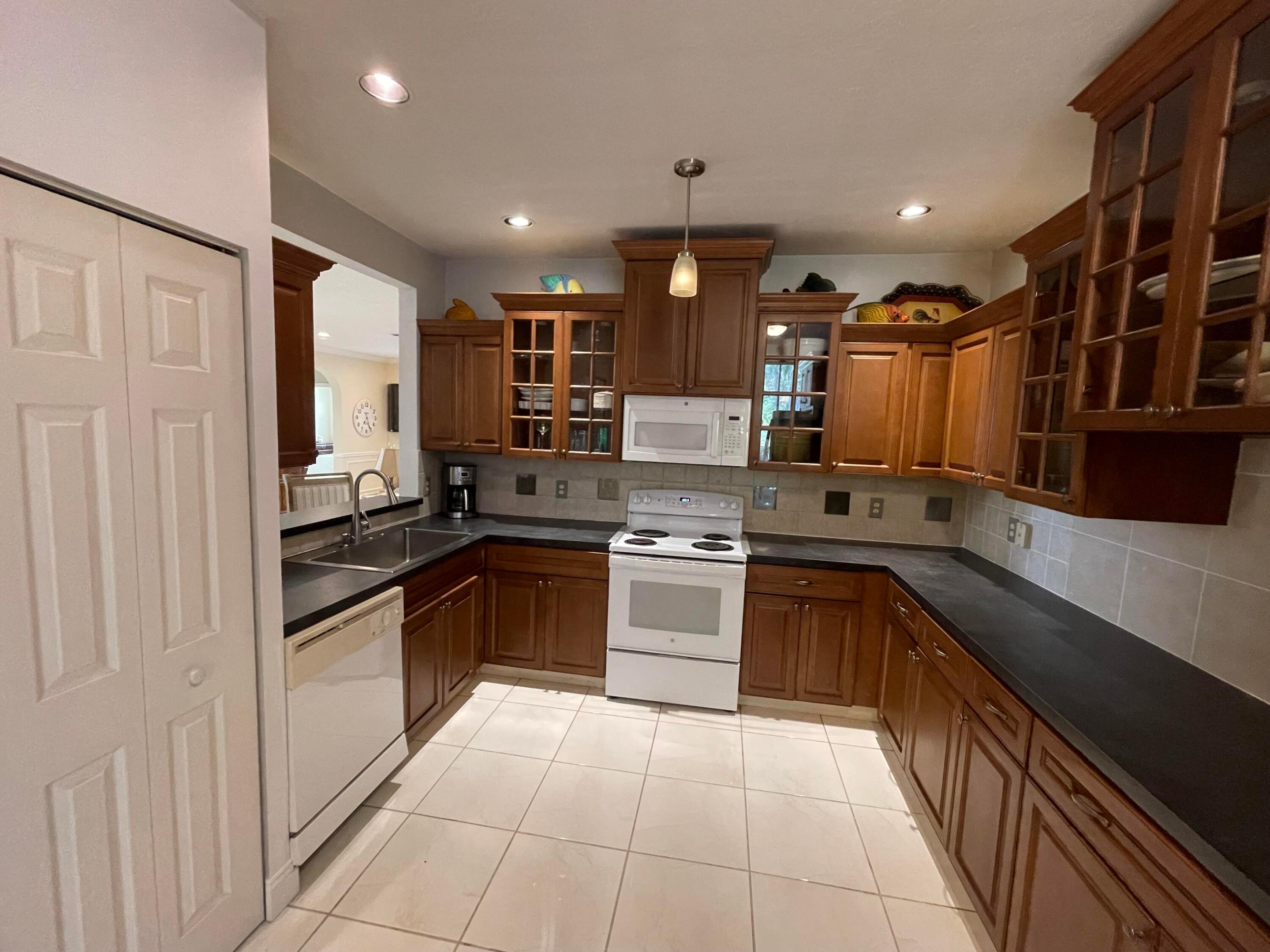 Kitchen 2