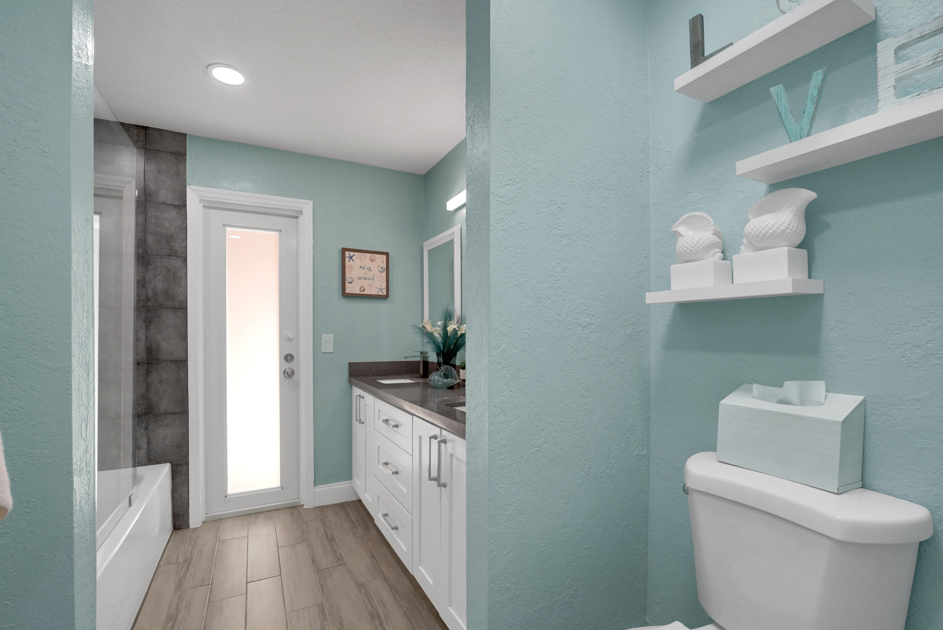 Guest bath & Cabana Bath