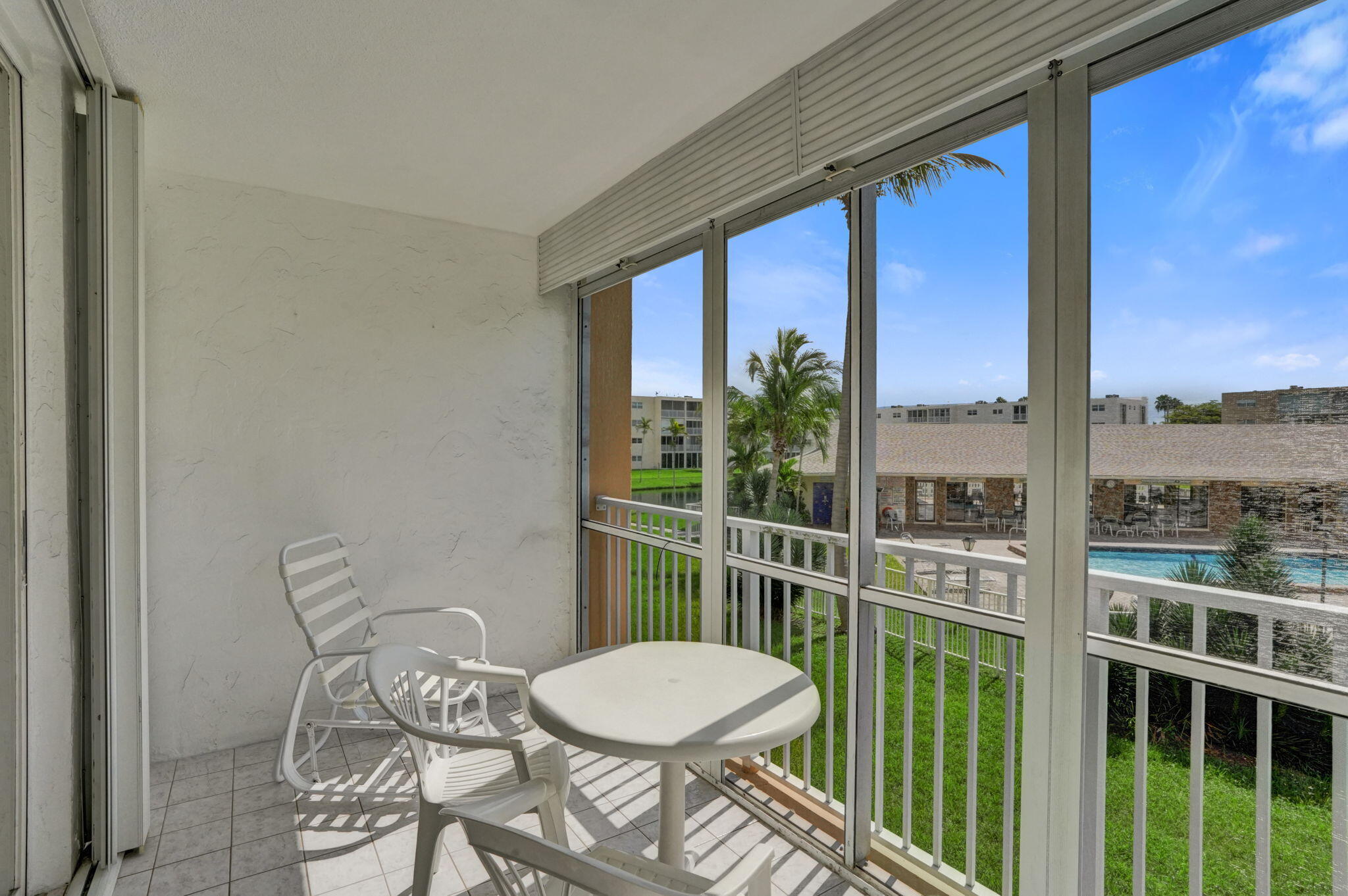 Pool view:patio