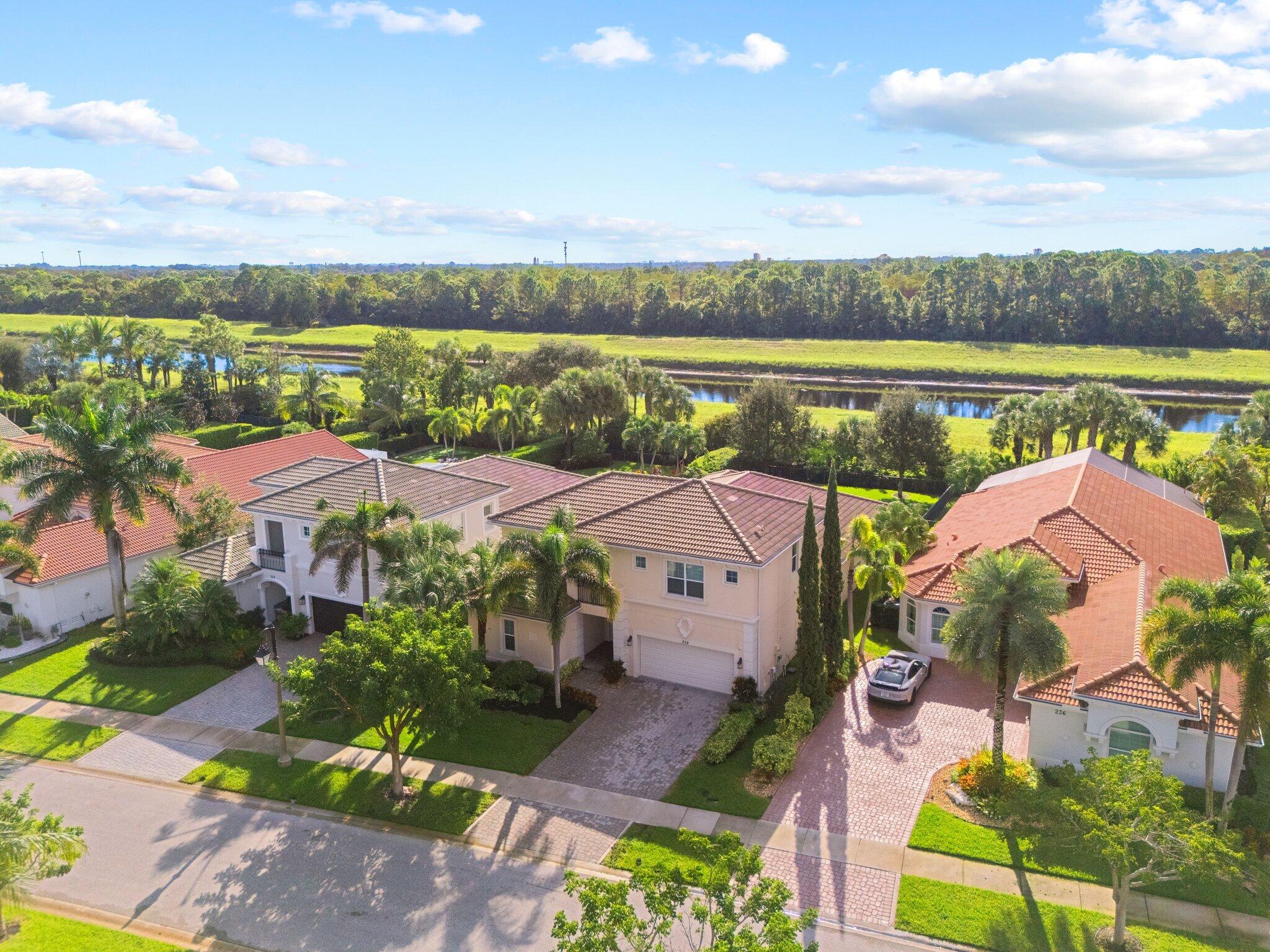 232 Carina Drive - 71.jpg-SMALL