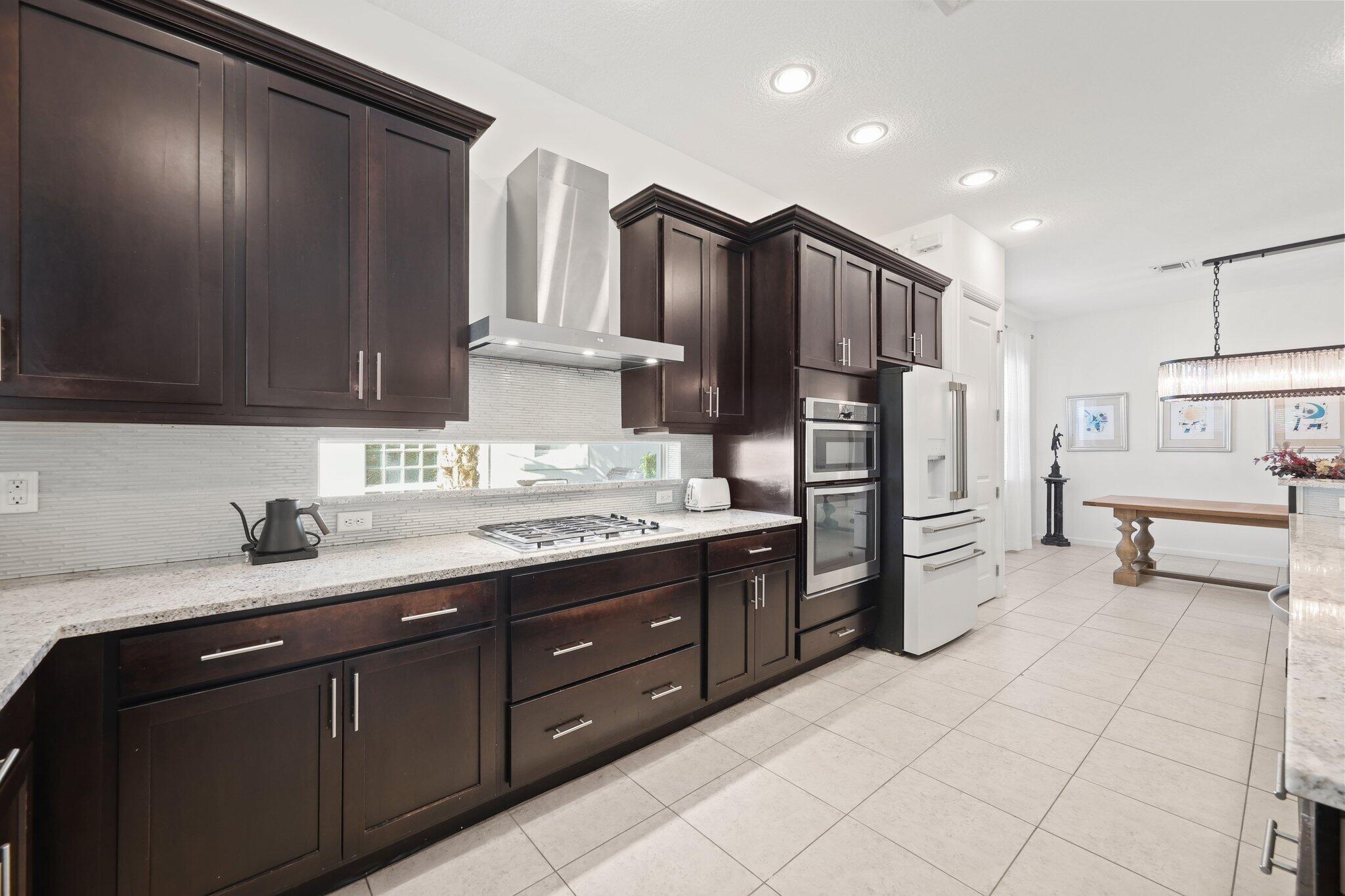232 Carina Drive - 20.jpg-SMALL