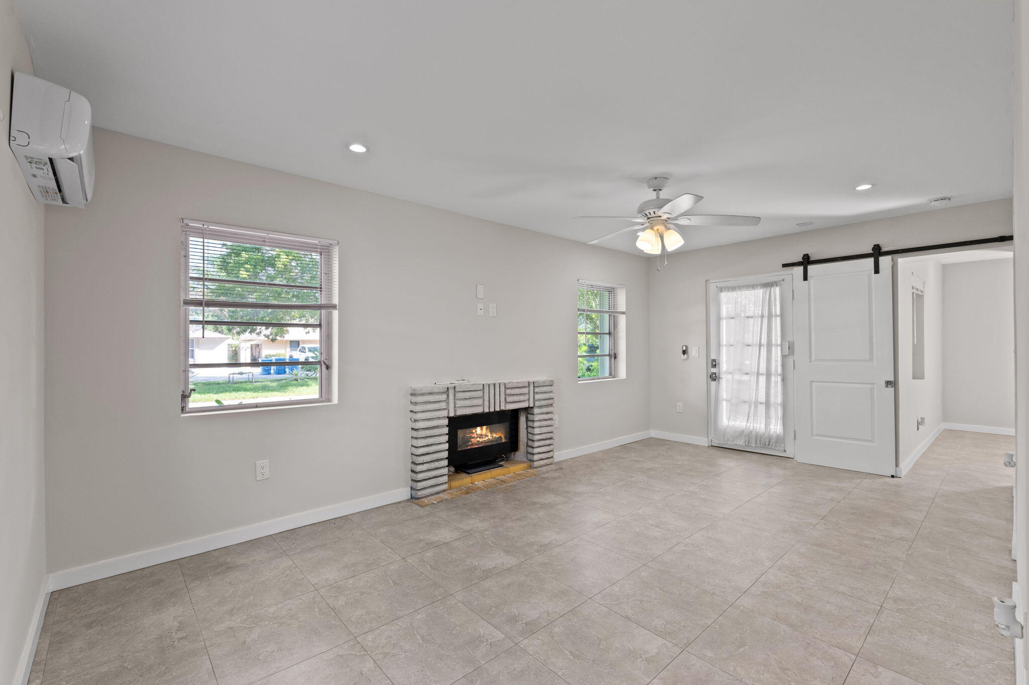 6-web-or-mls-A7401707