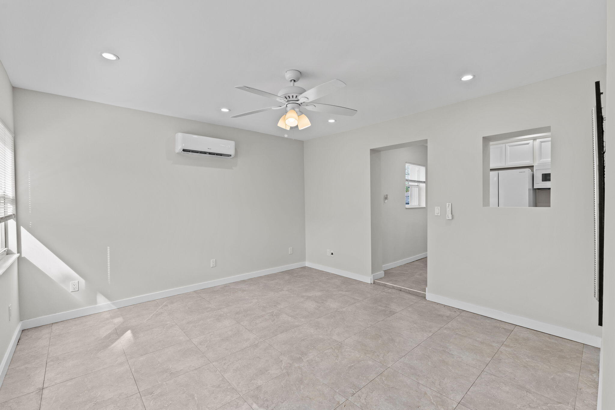 13-web-or-mls-A7401772