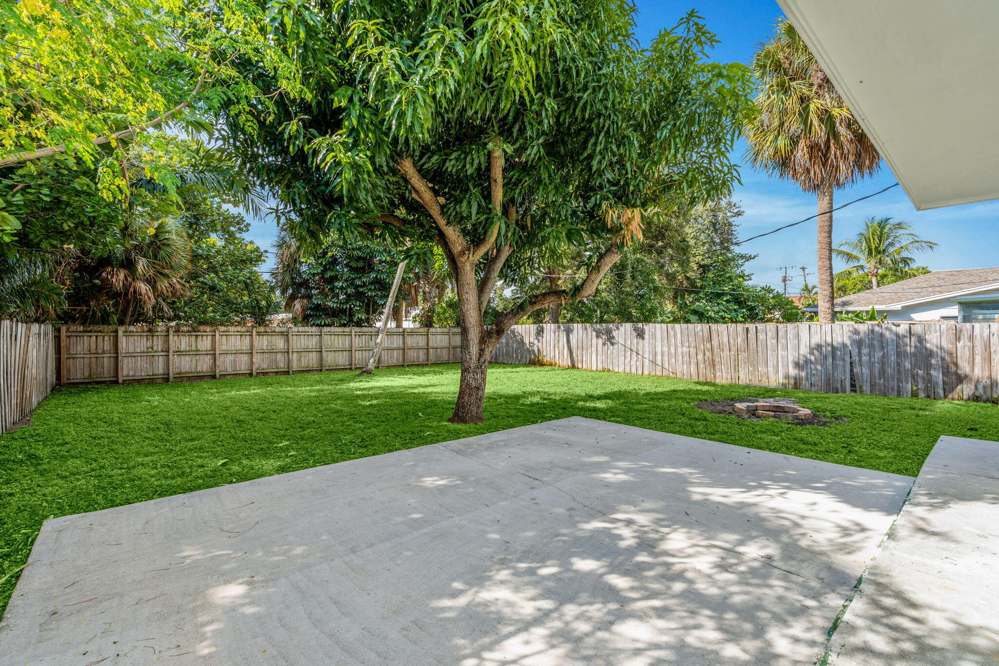 35-web-or-mls-A7401792